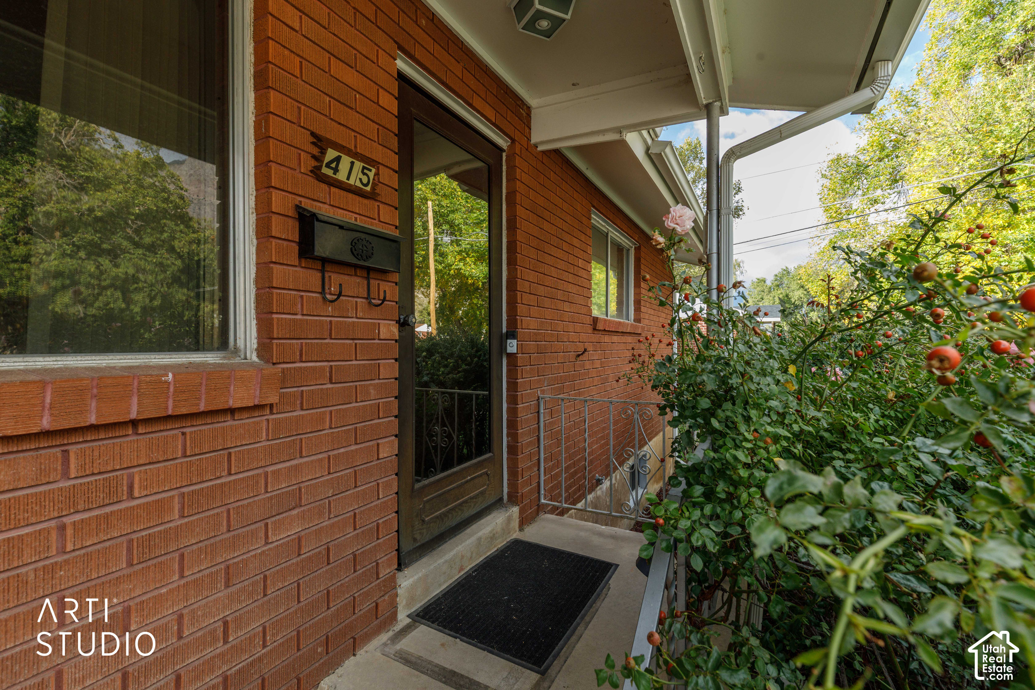 main property photo 34