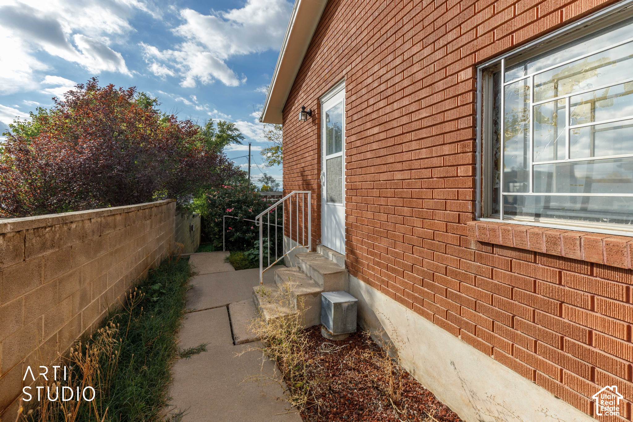 main property photo 35