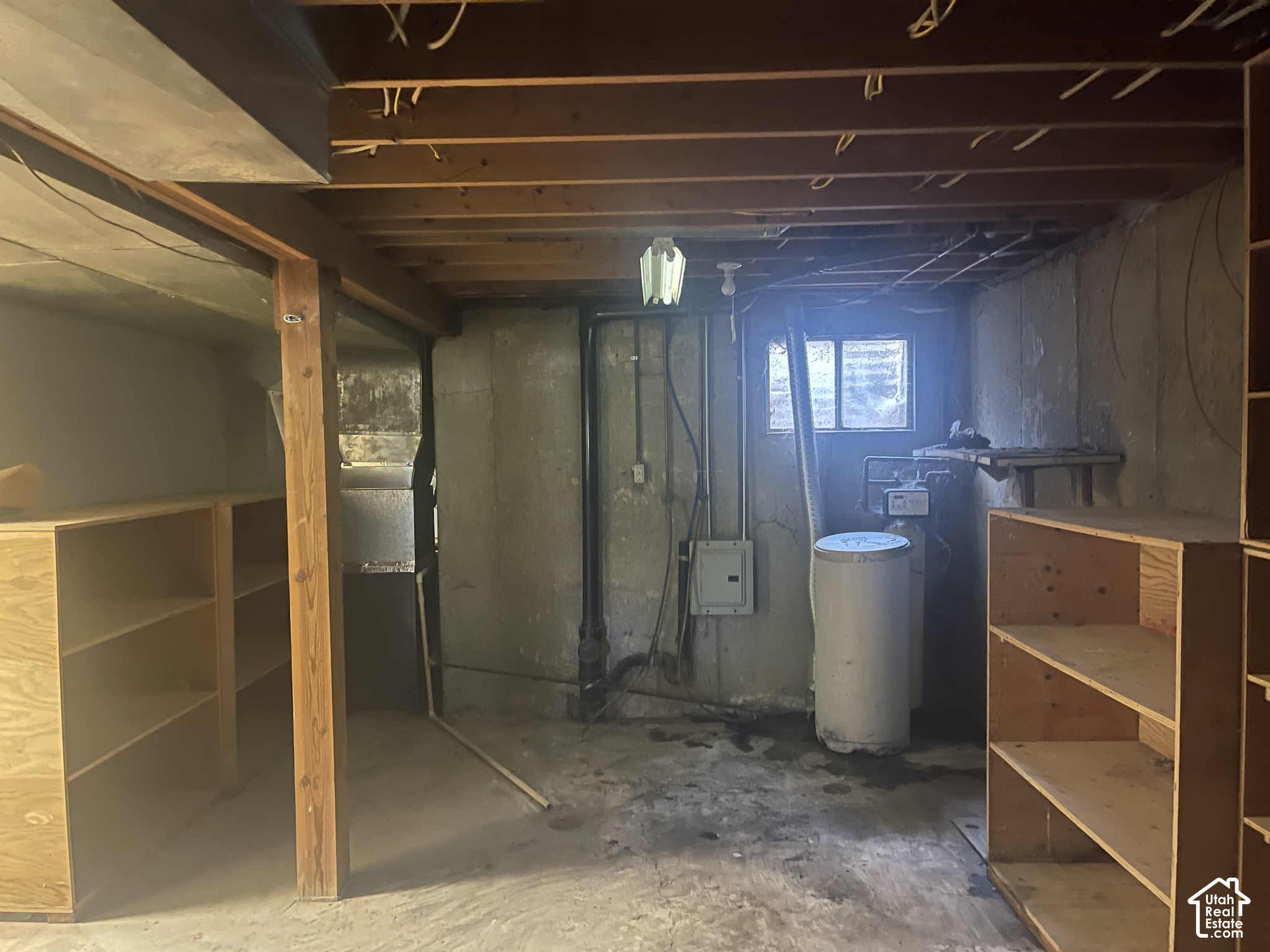 main property photo 10
