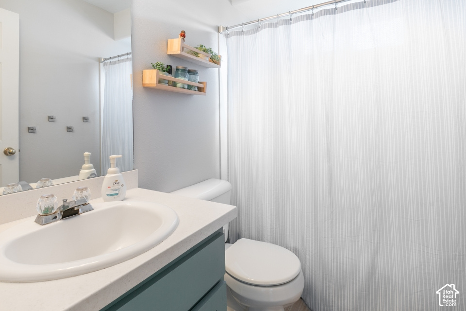 main property photo 14