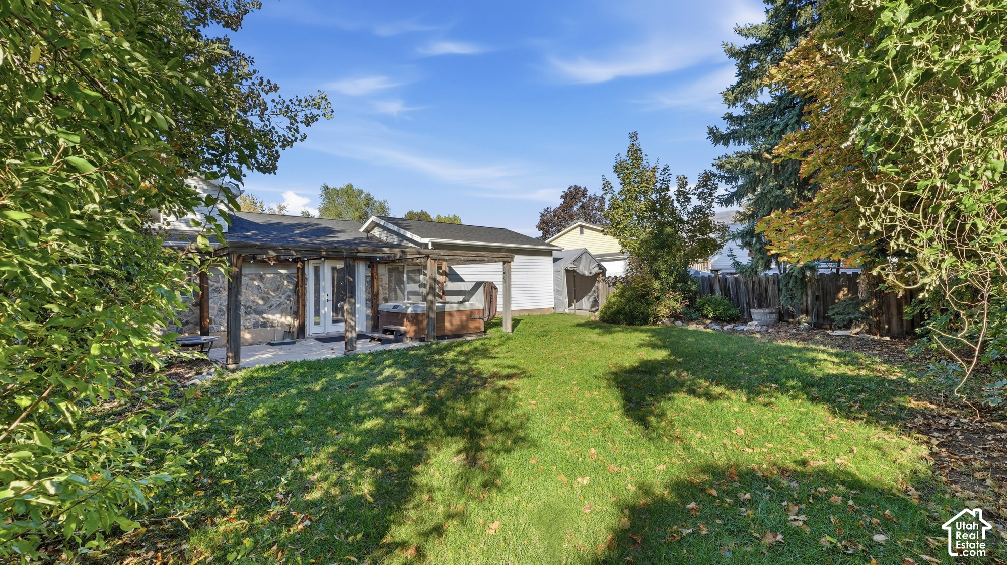 main property photo 31
