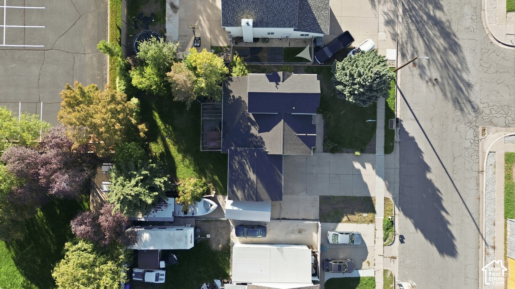 main property photo 36