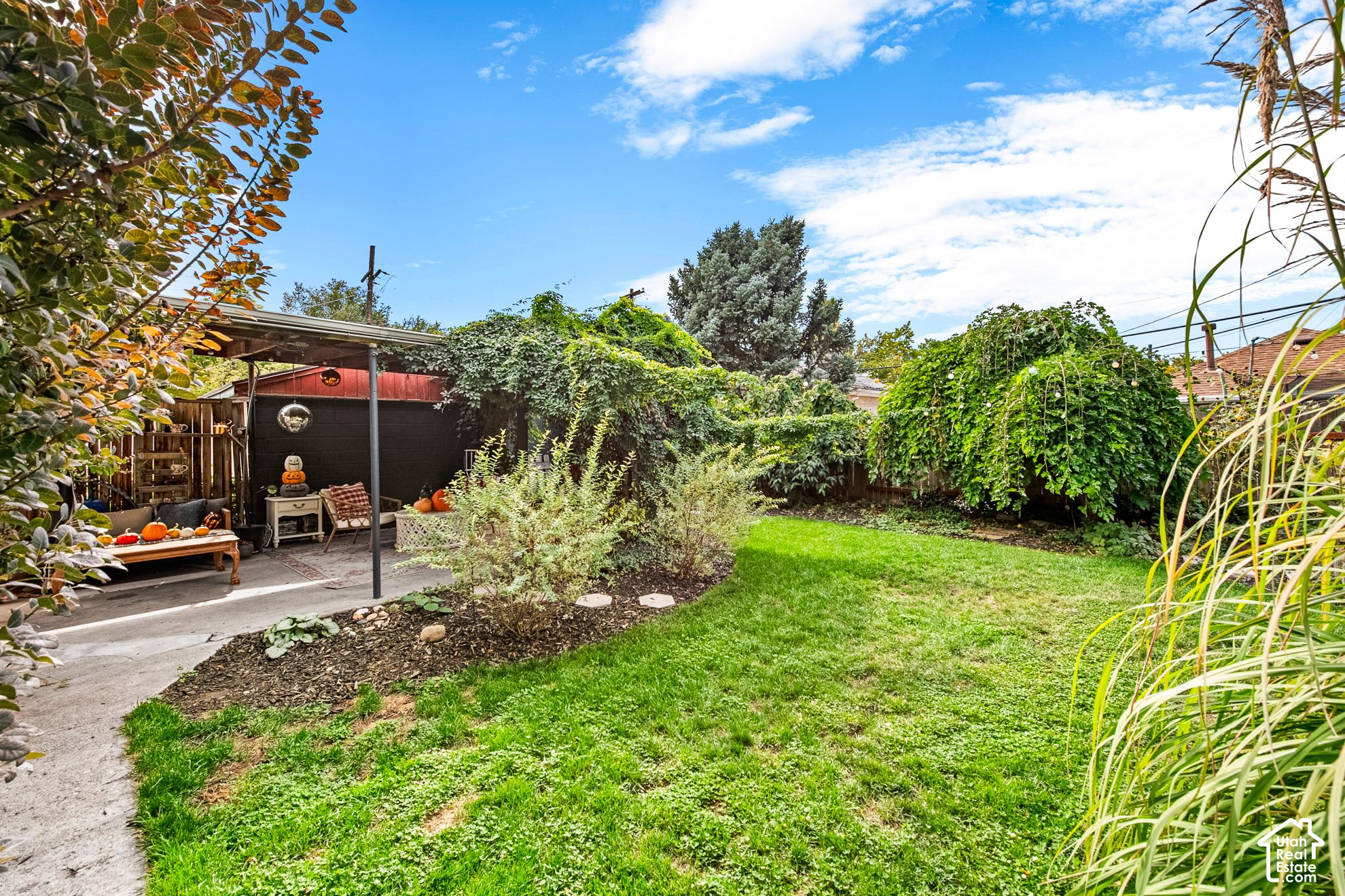 main property photo 15