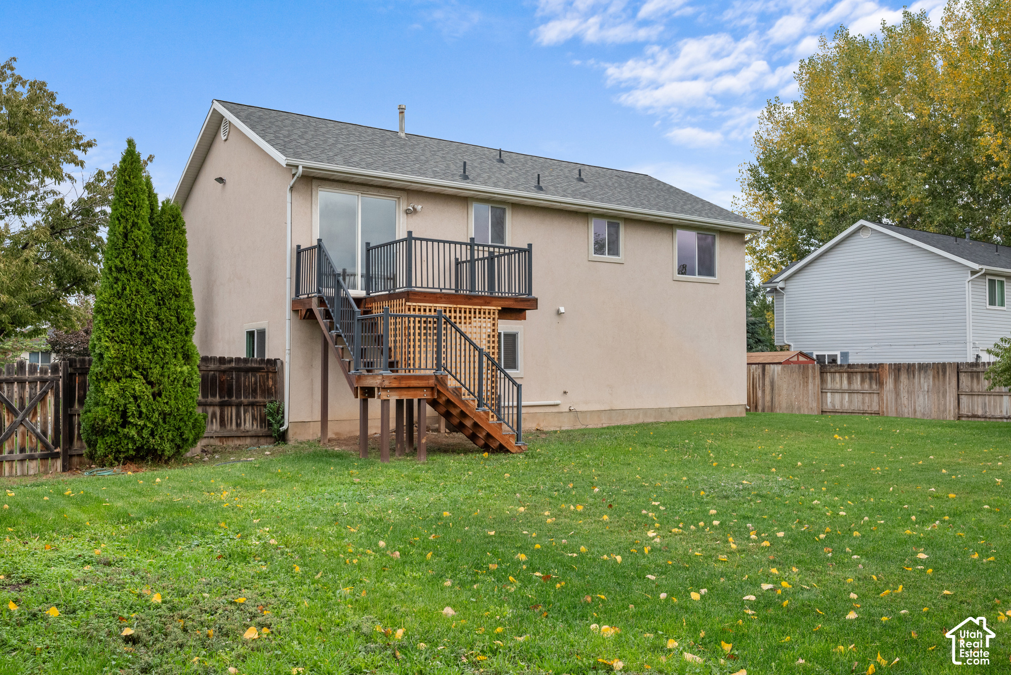 main property photo 30