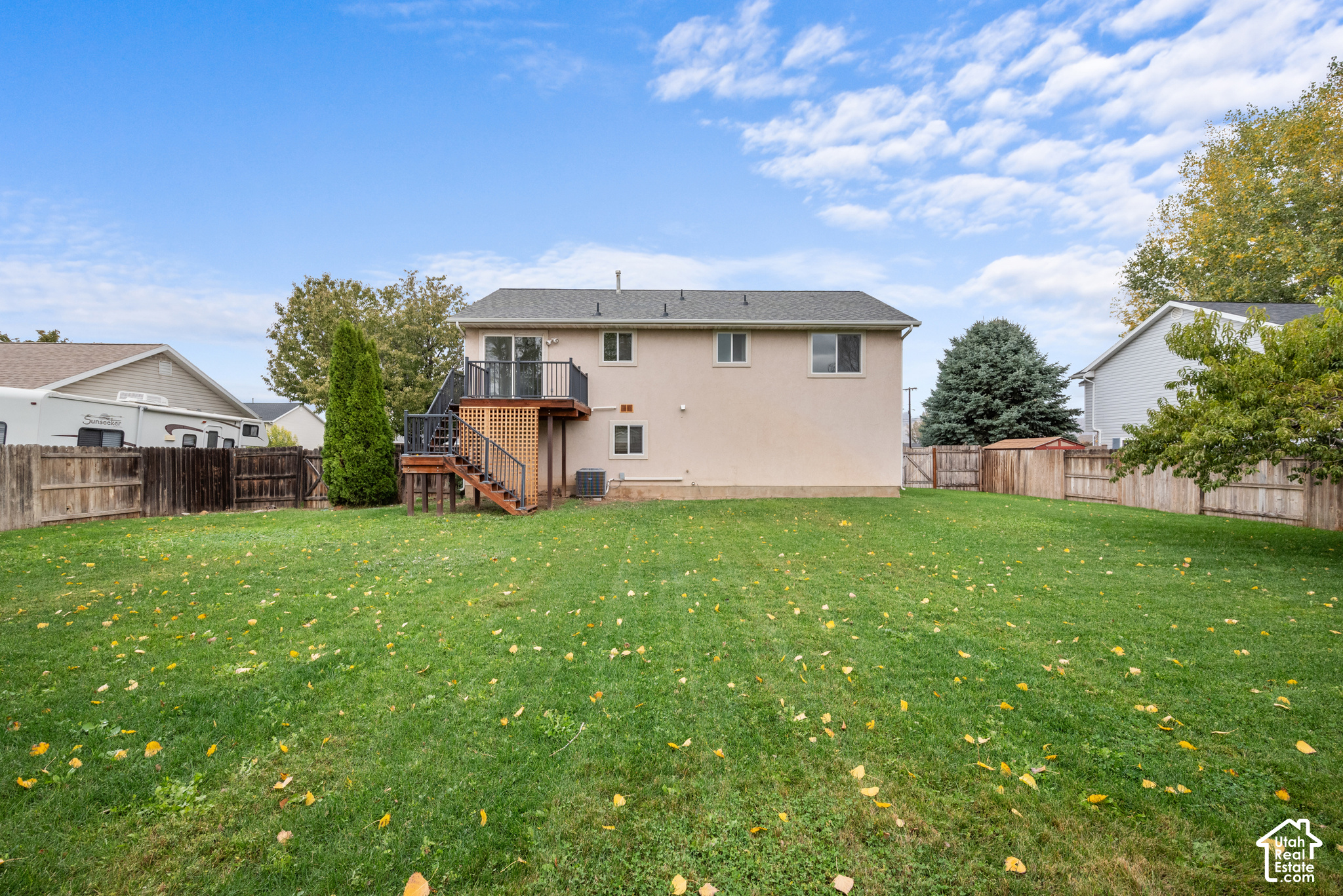 main property photo 32