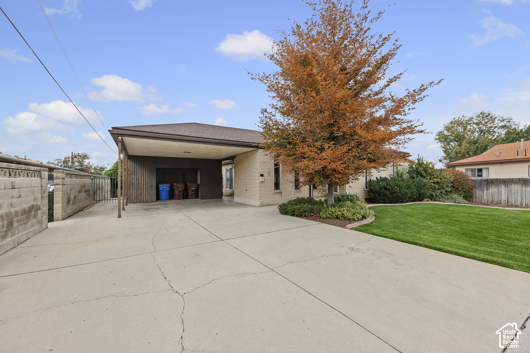main property photo 27