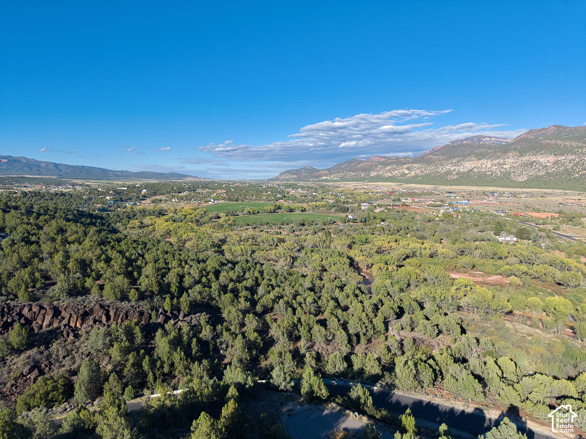 main property photo 8