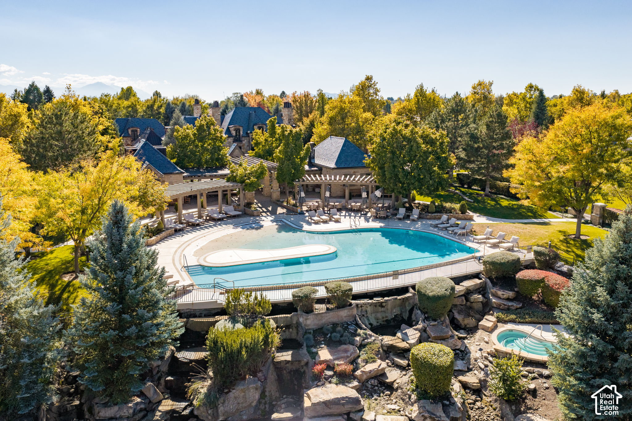 main property photo 47