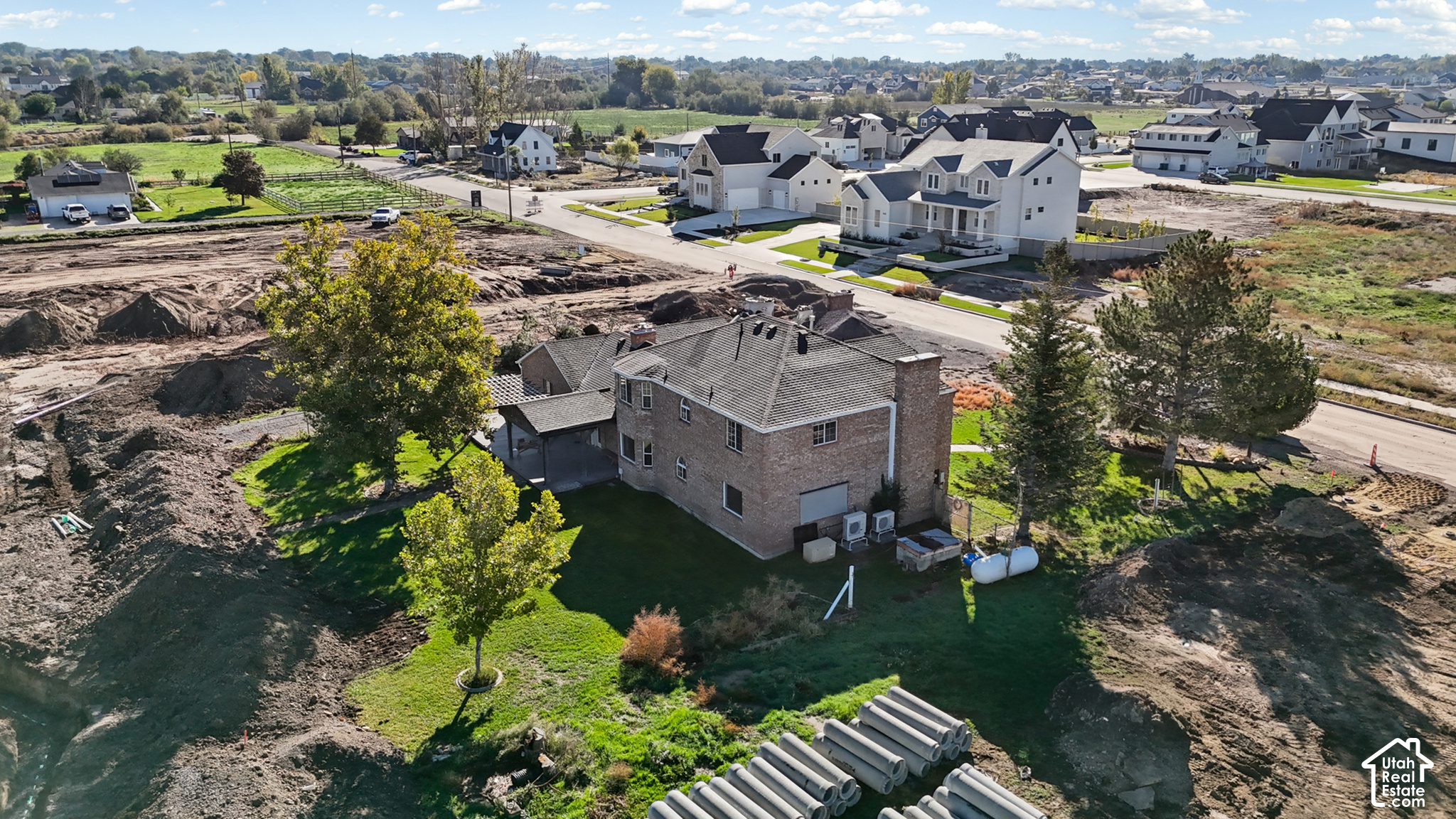 main property photo 44