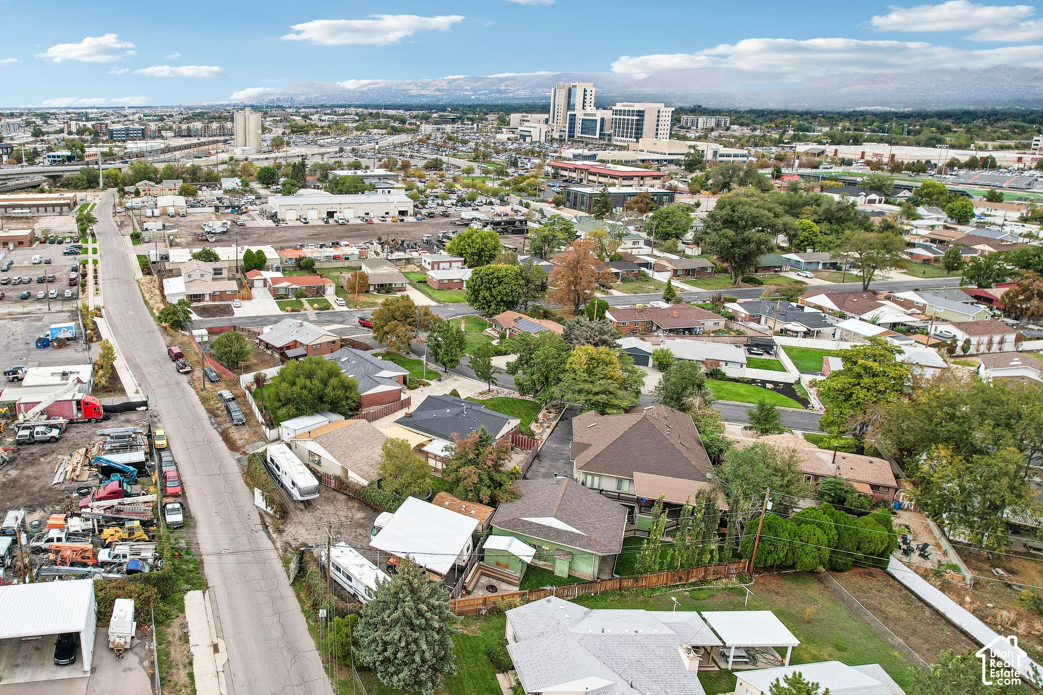 main property photo 40