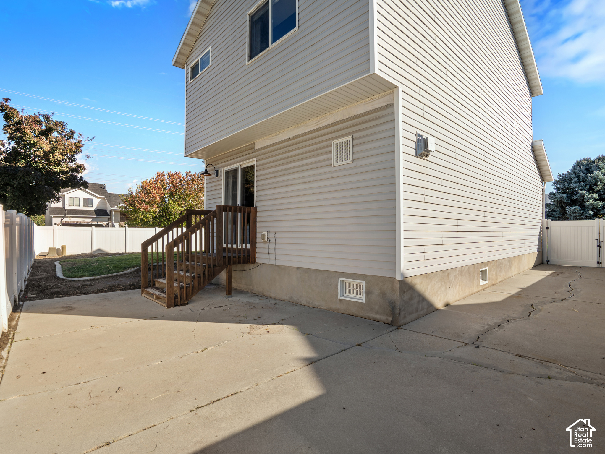 main property photo 36