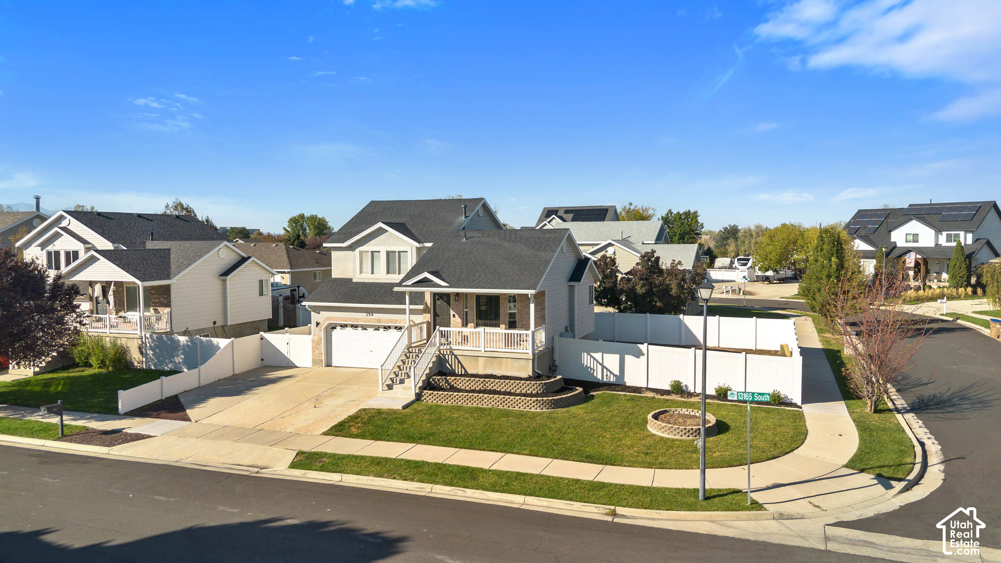 main property photo 41
