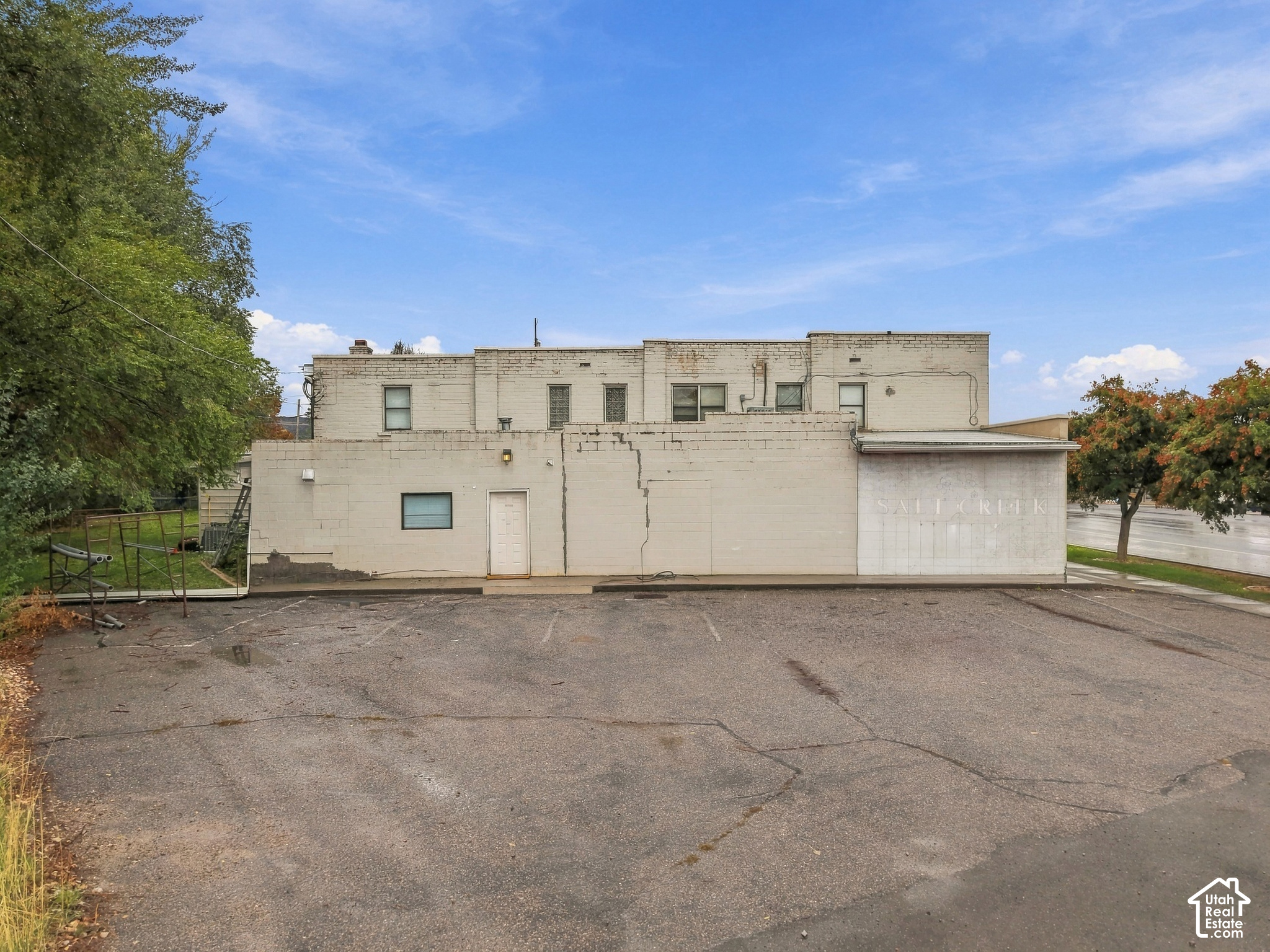 main property photo 39