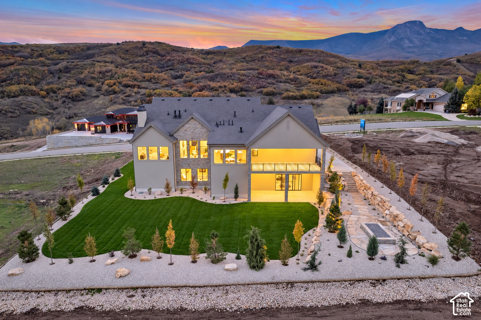 main property photo 4