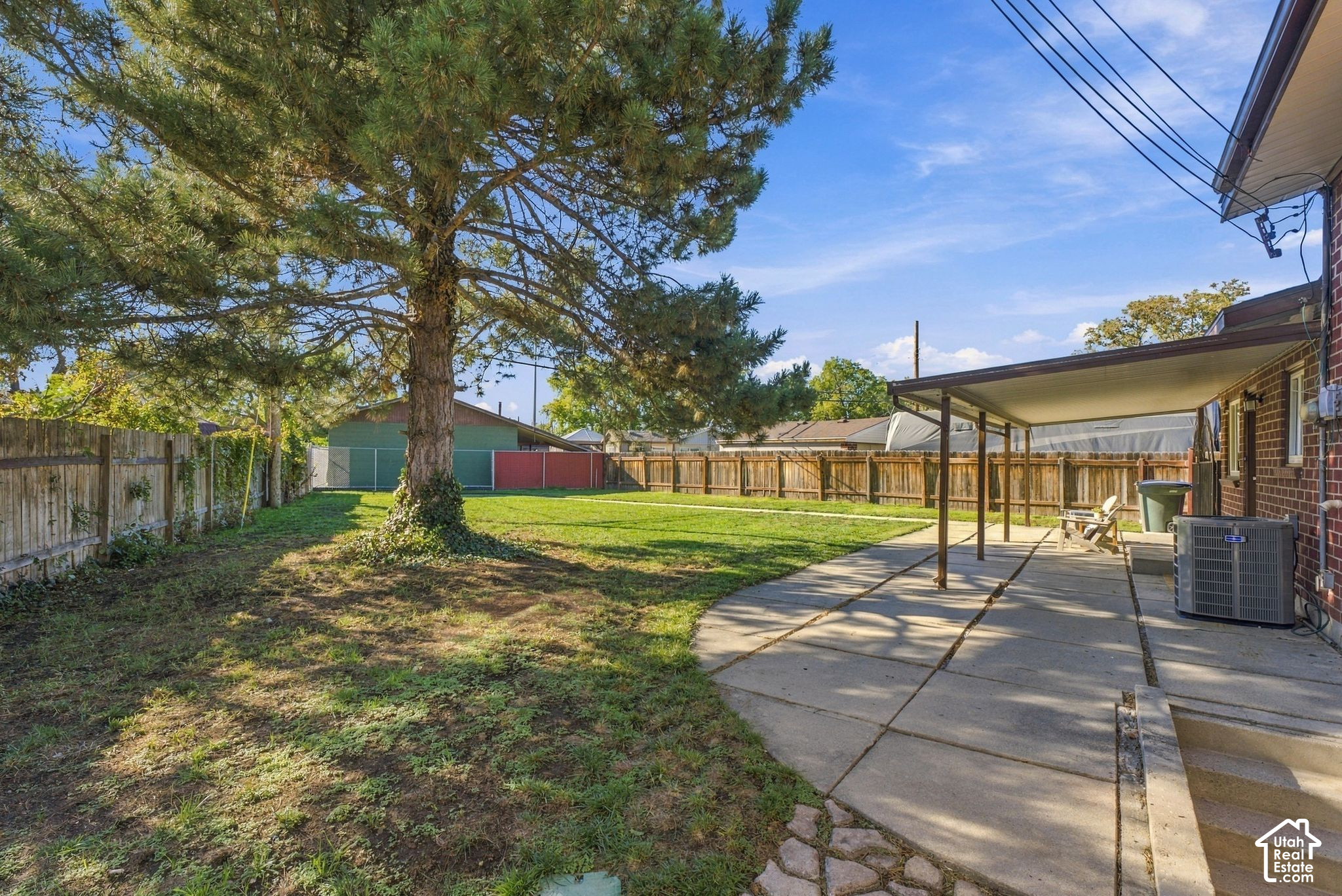 main property photo 31