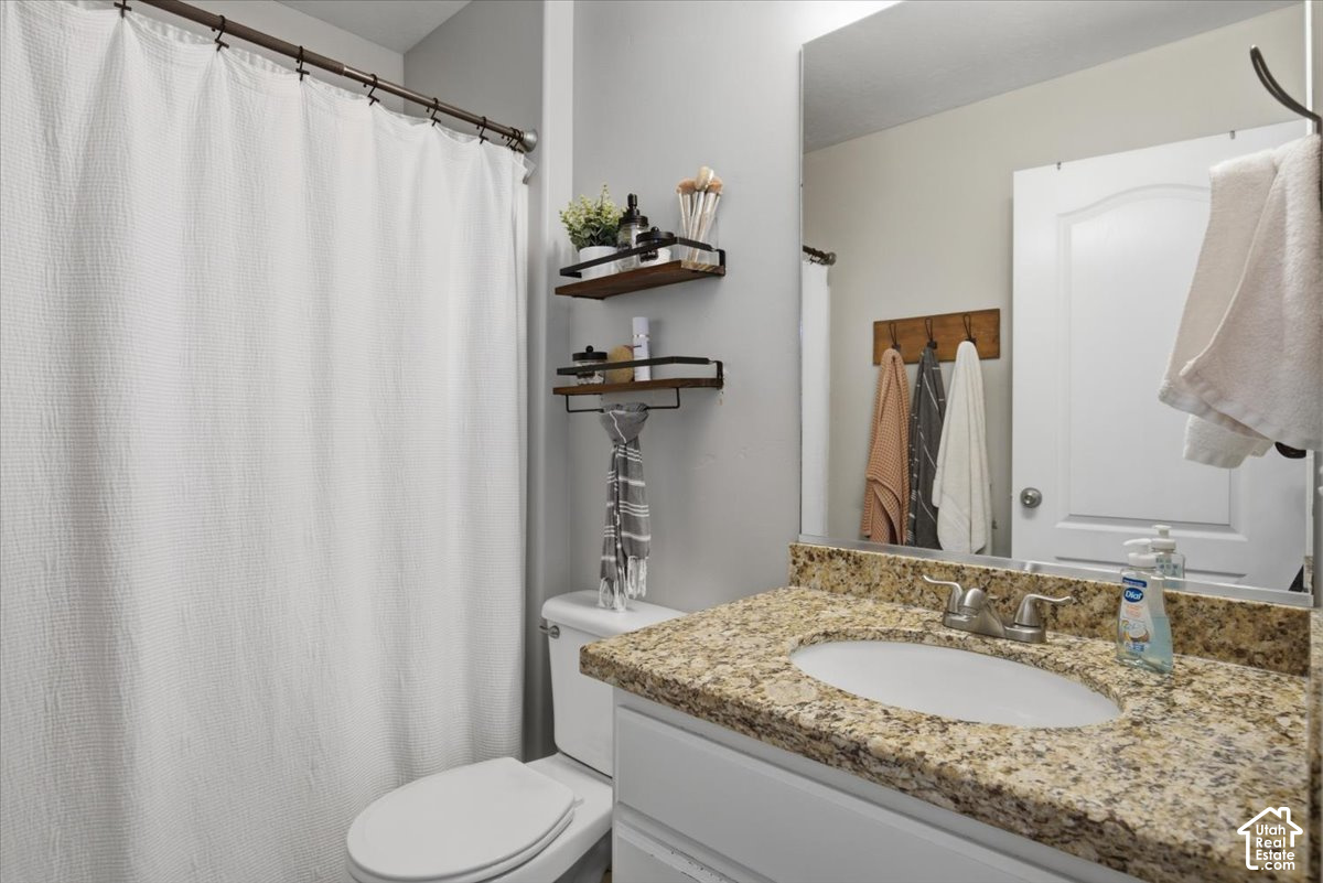 main property photo 11