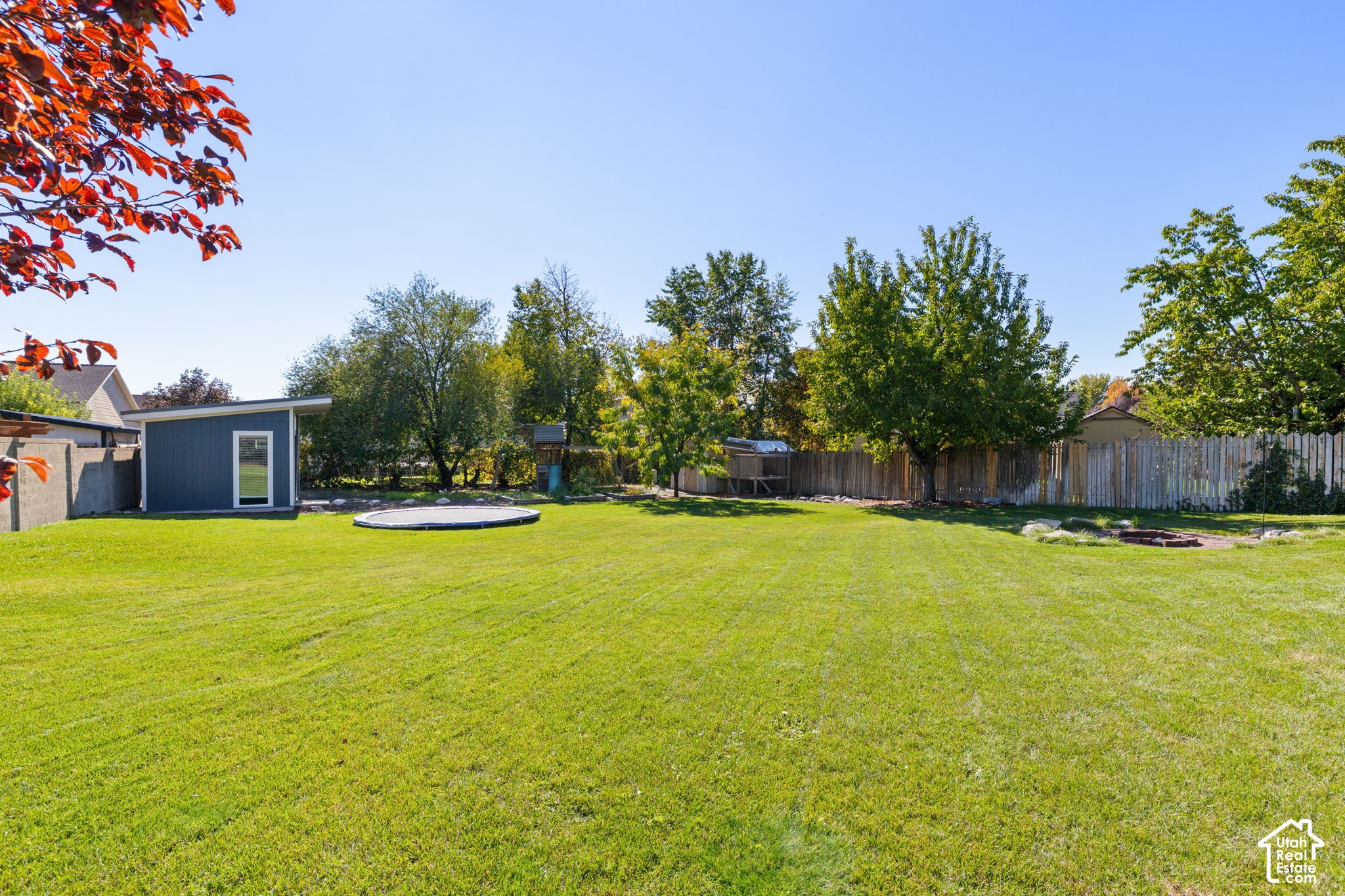 main property photo 41