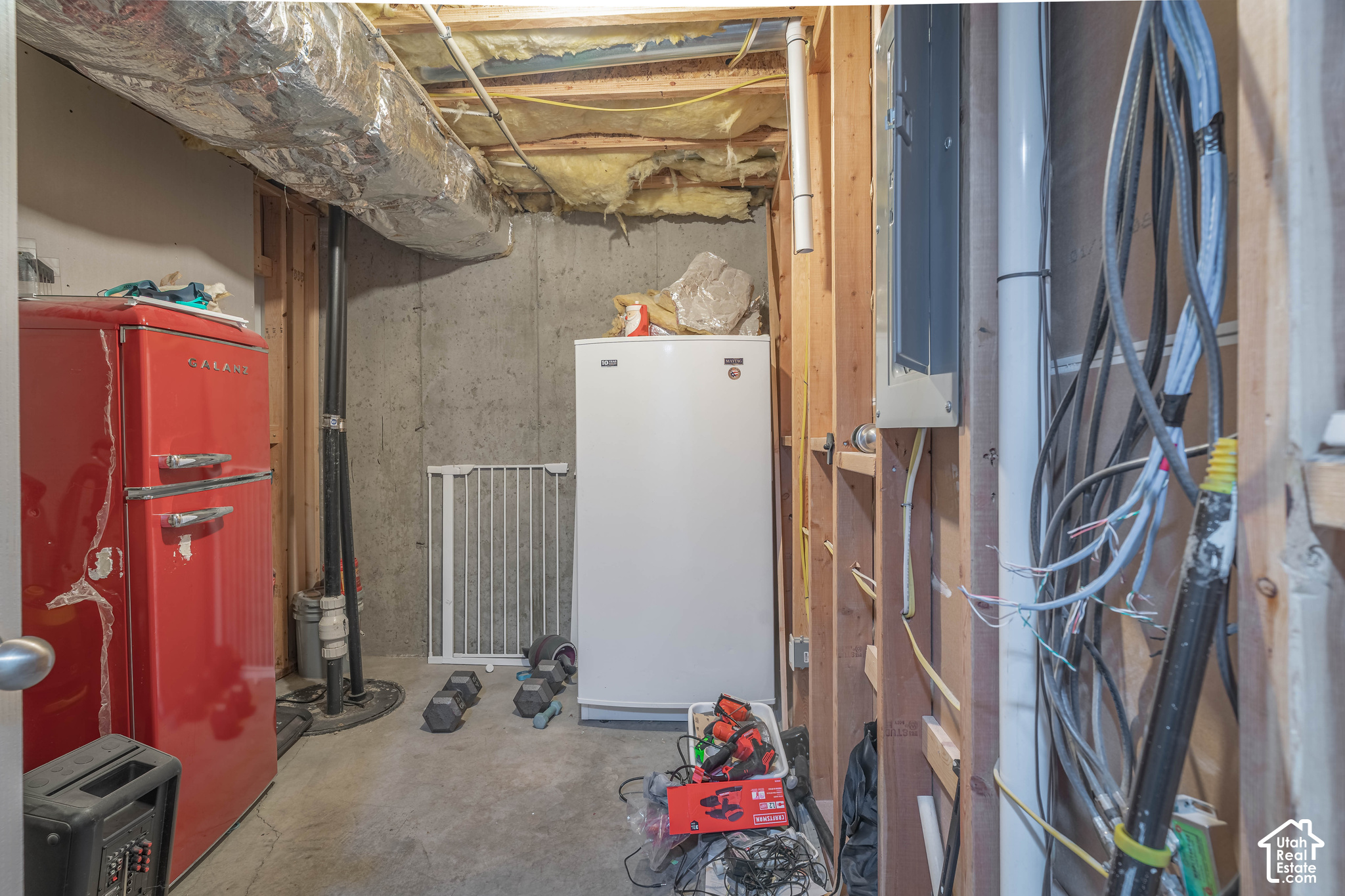 main property photo 18