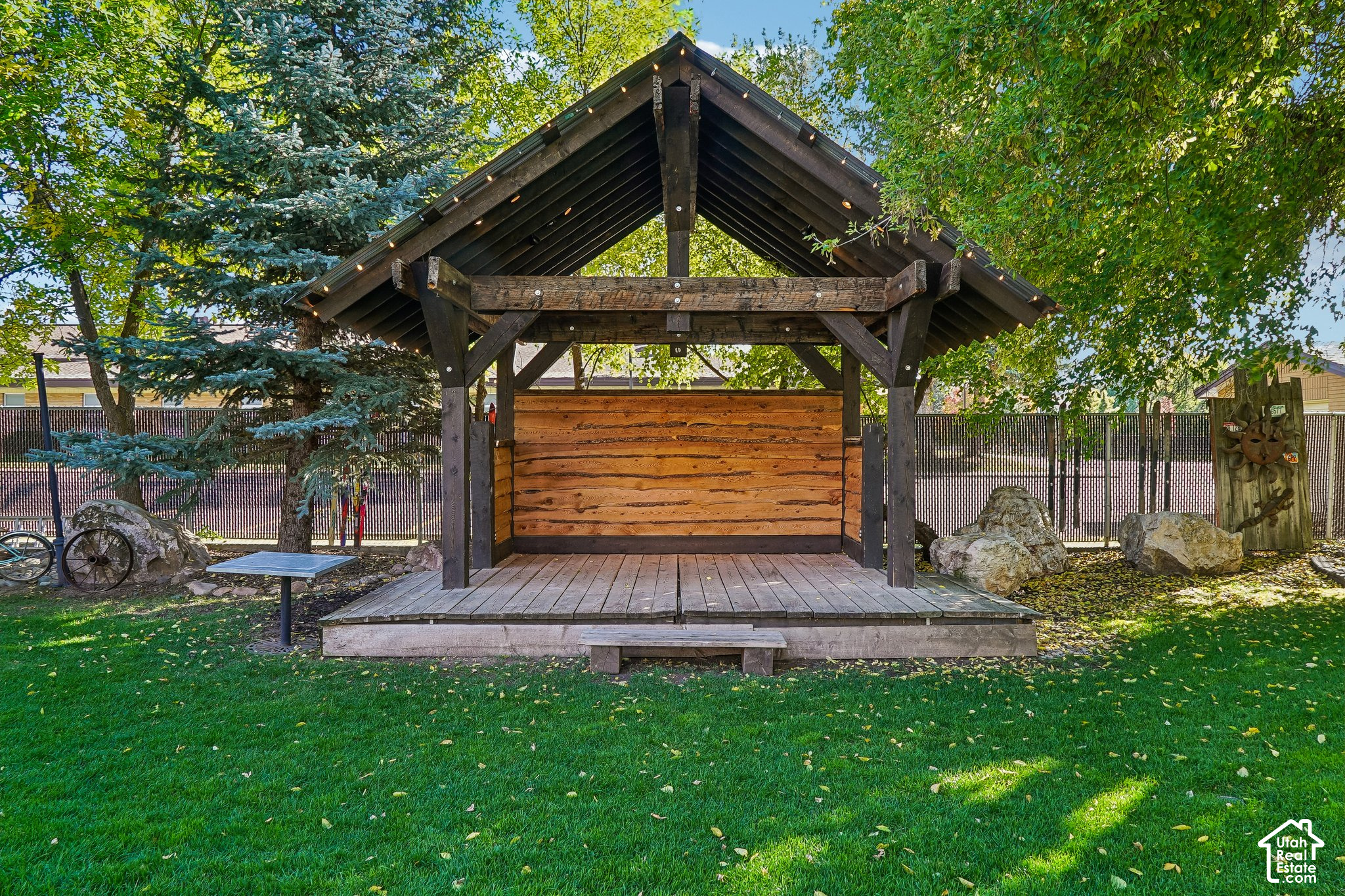 main property photo 114