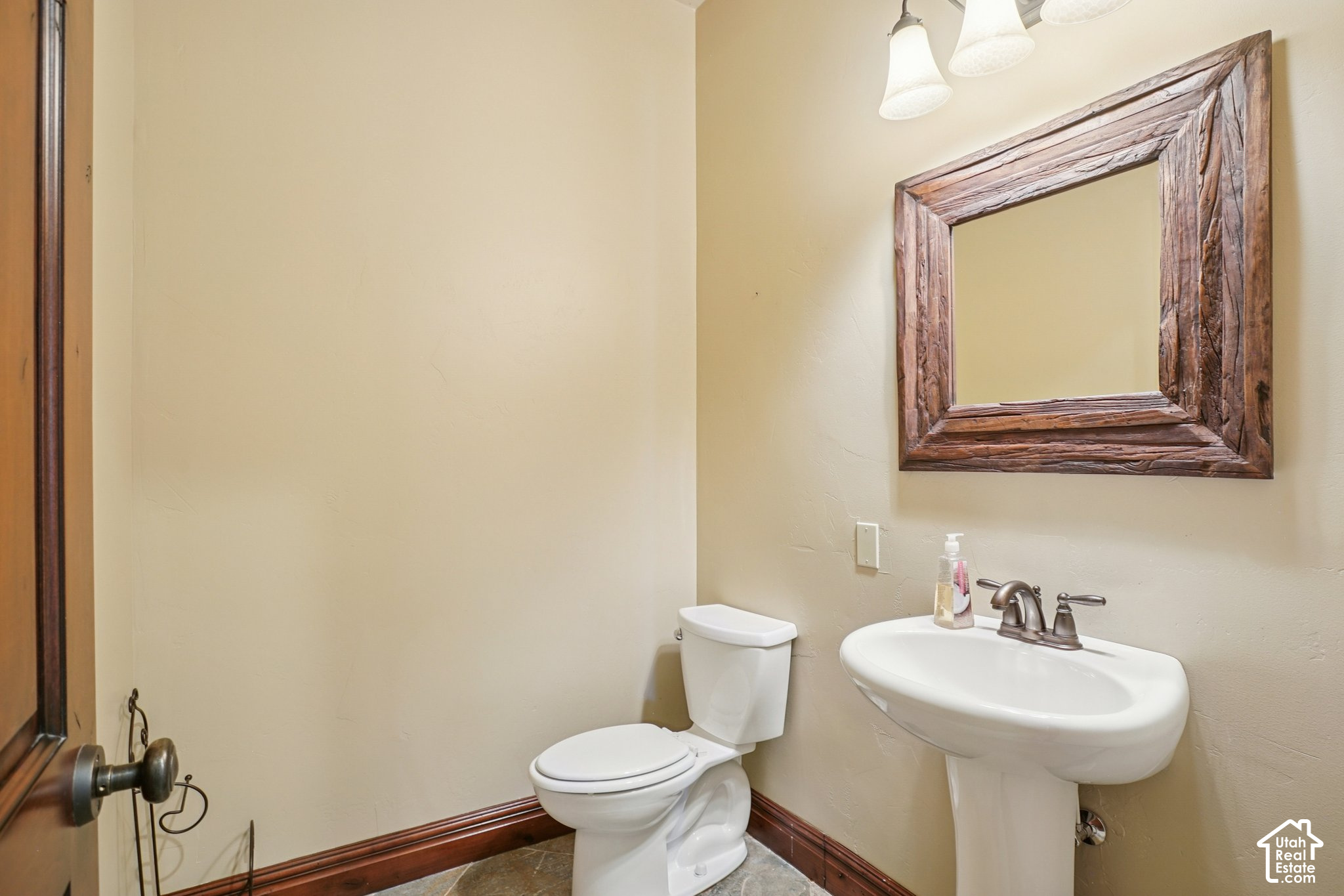 main property photo 54
