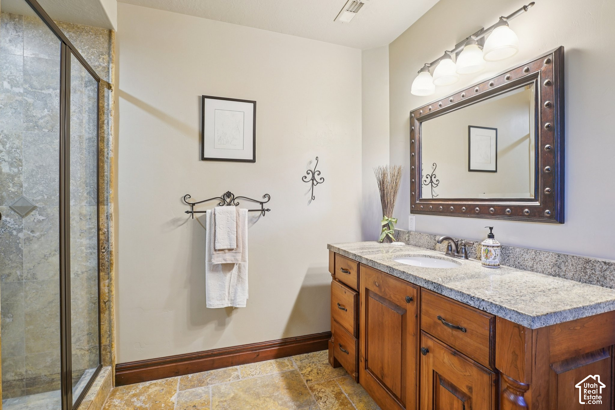 main property photo 66