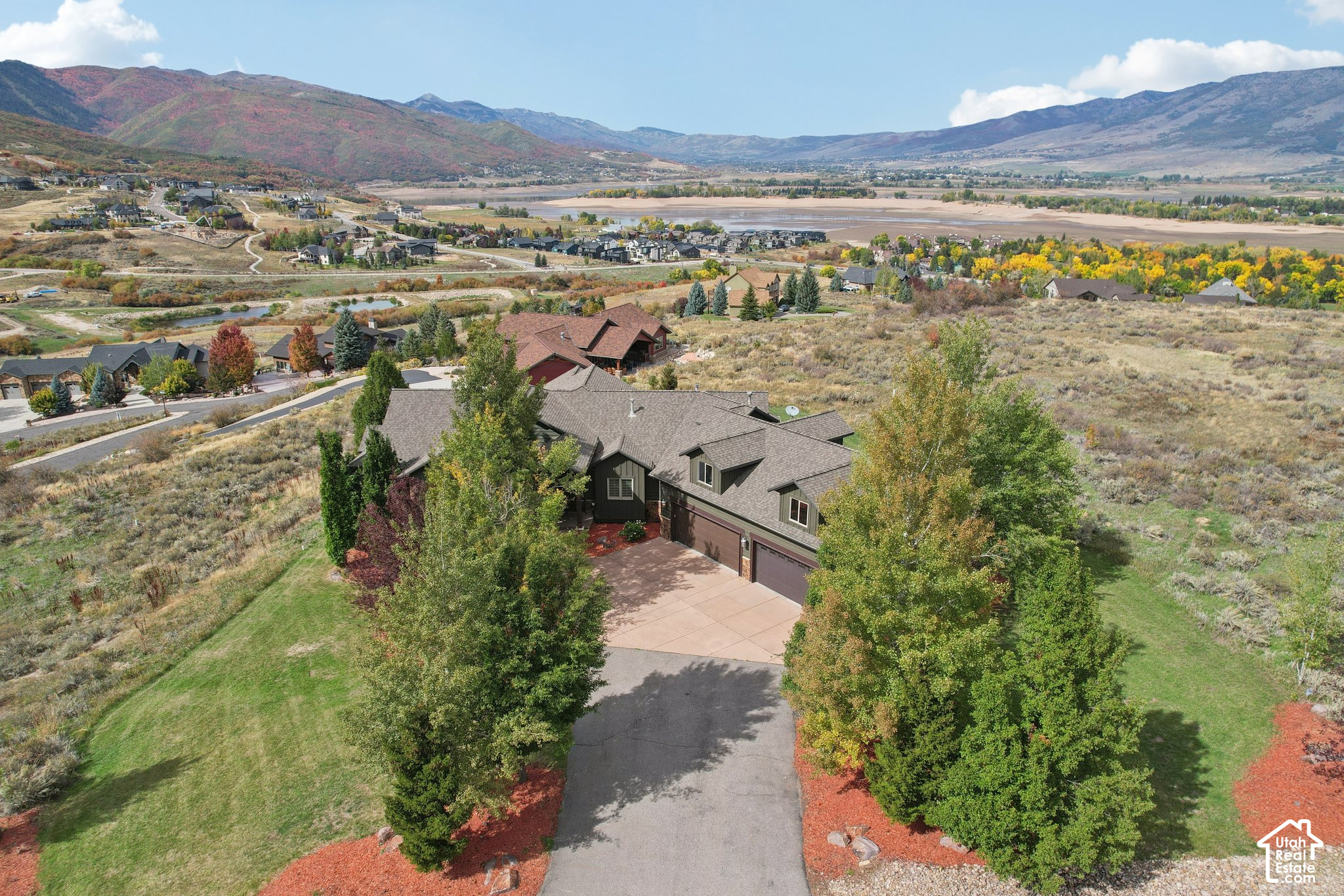 main property photo 78