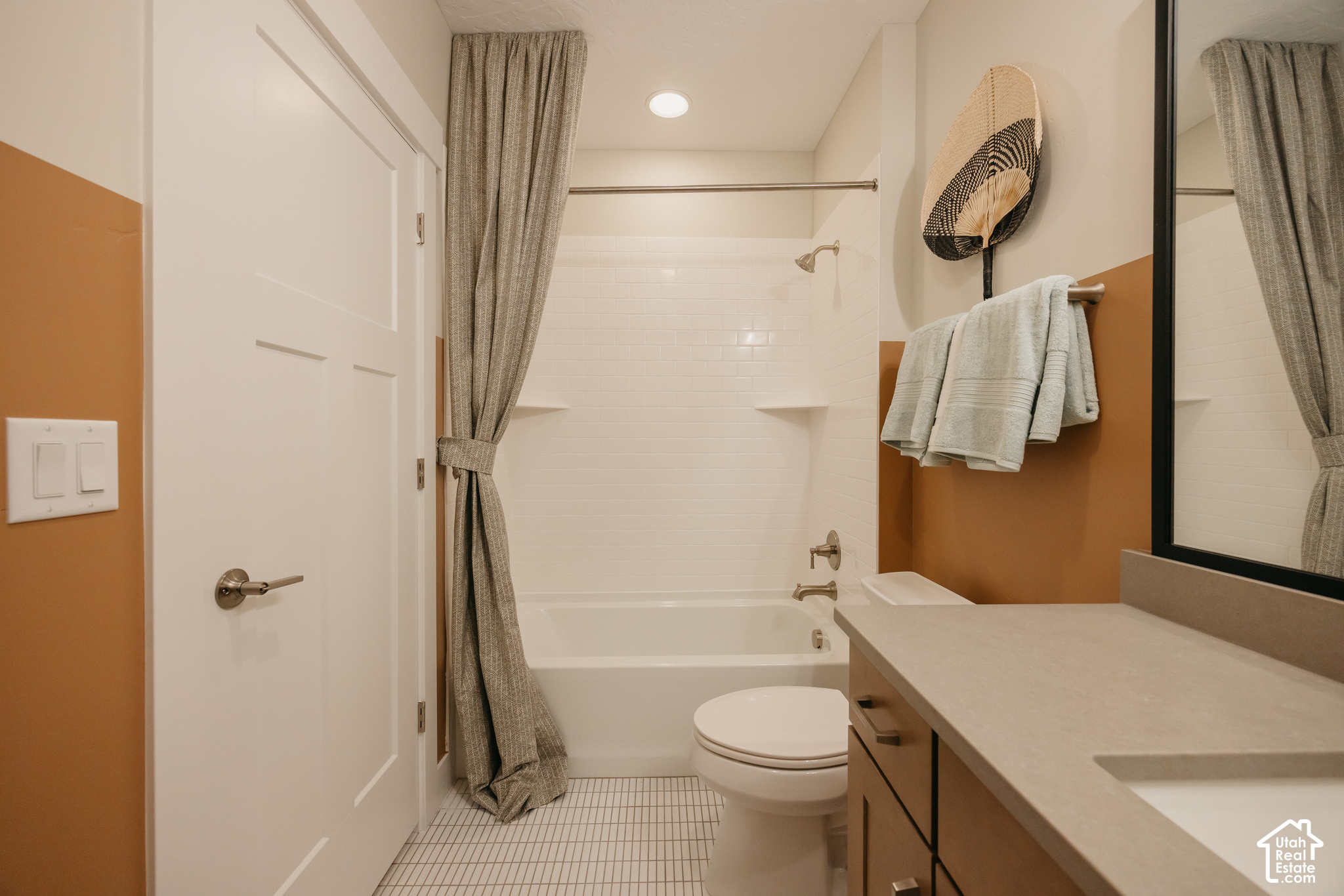 main property photo 75