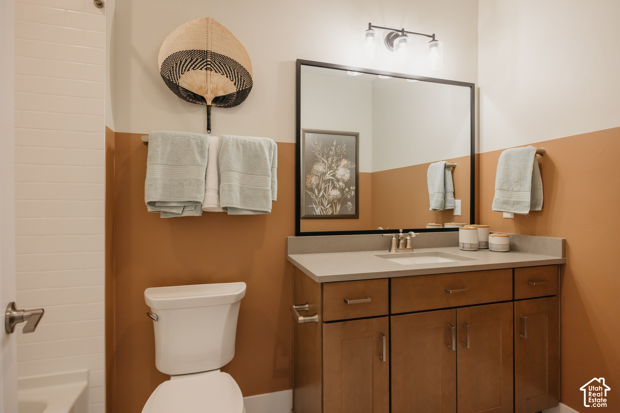 main property photo 78