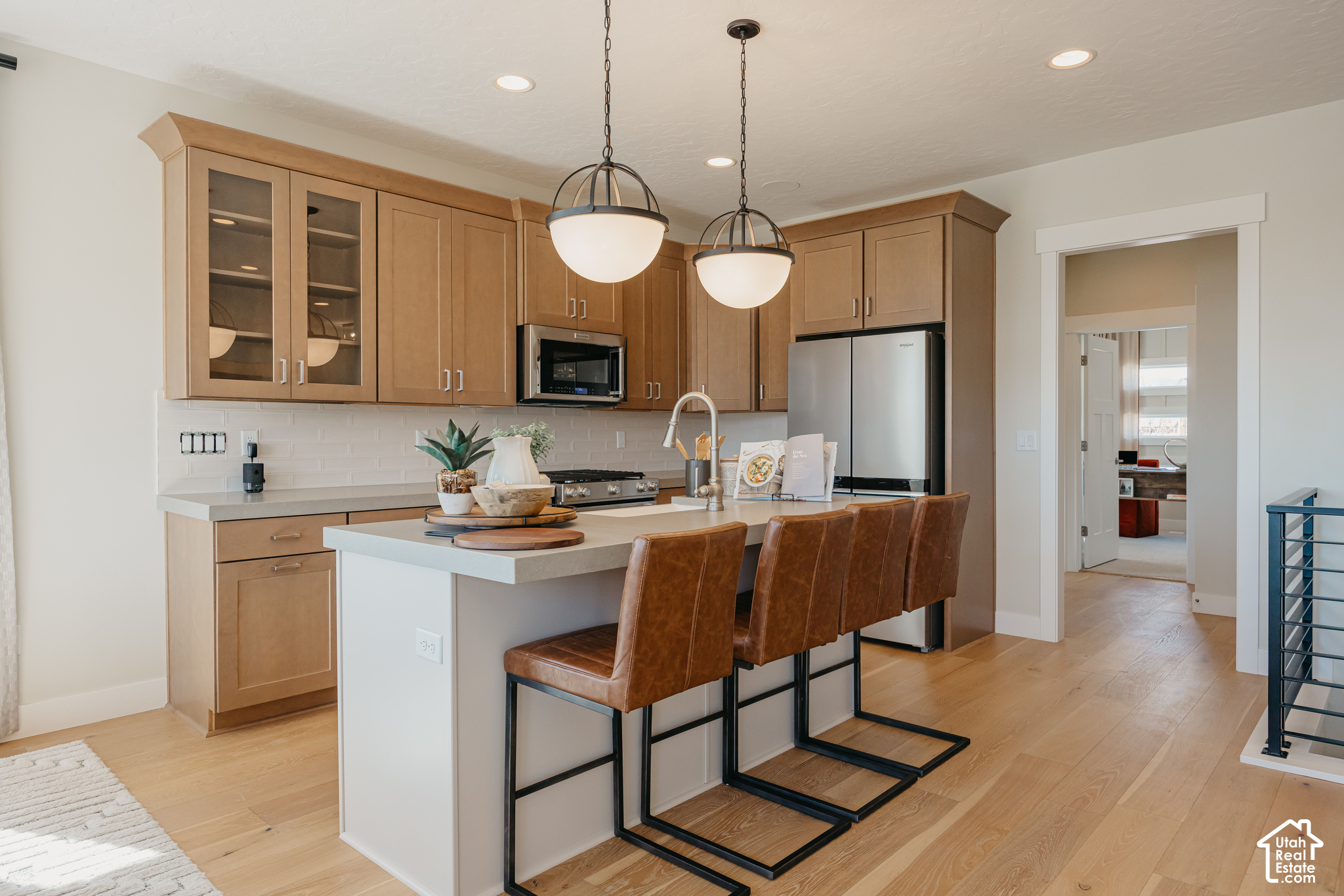 main property photo 8