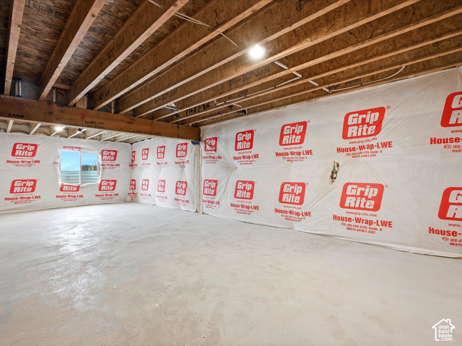 main property photo 49