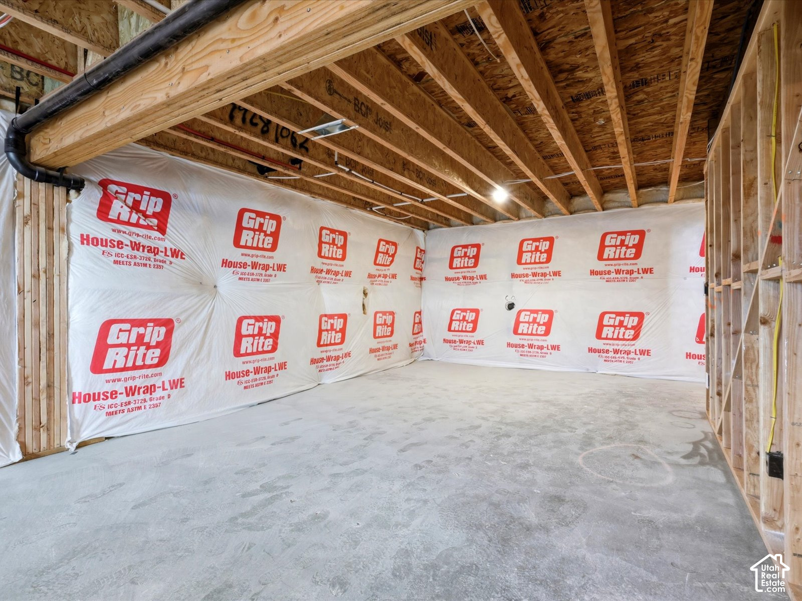 main property photo 50