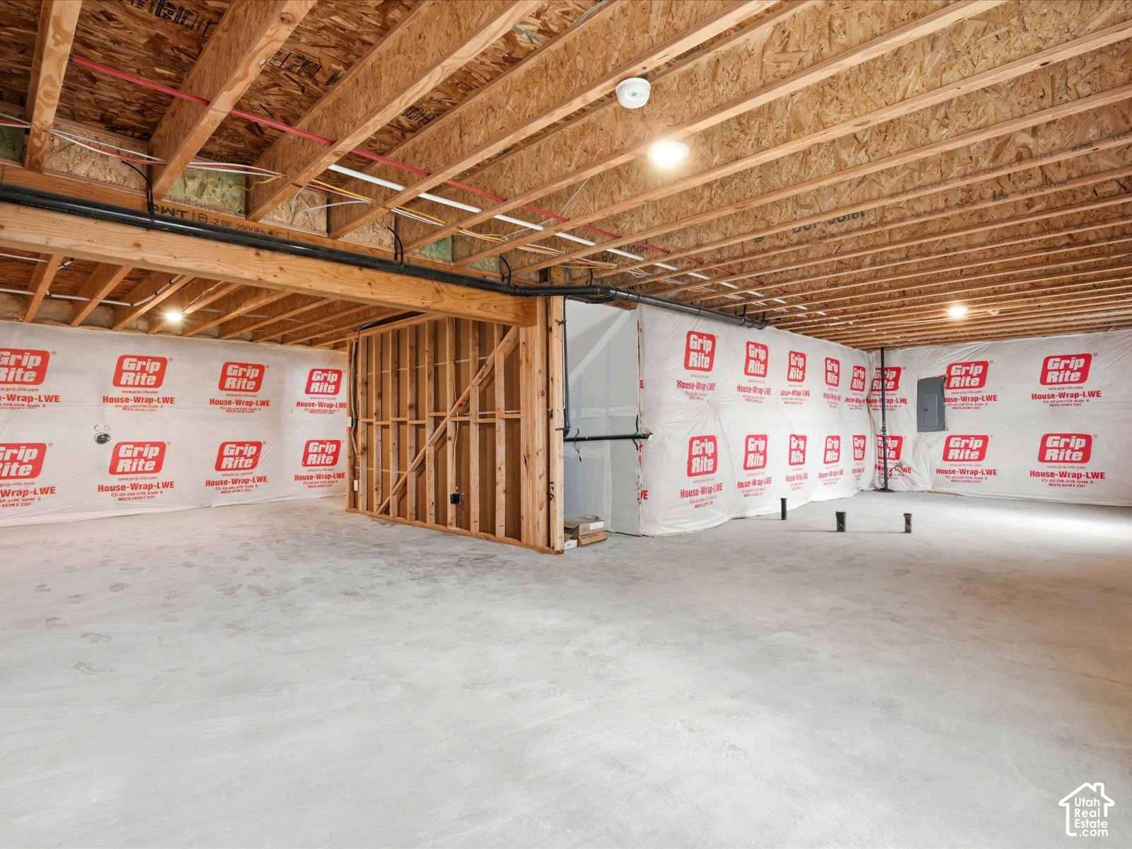 main property photo 51