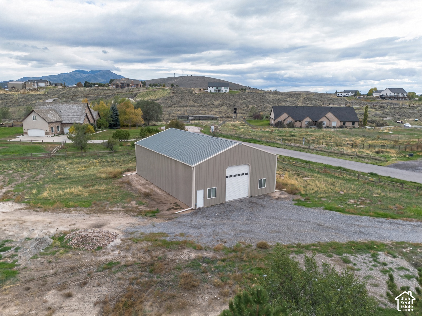 main property photo 50
