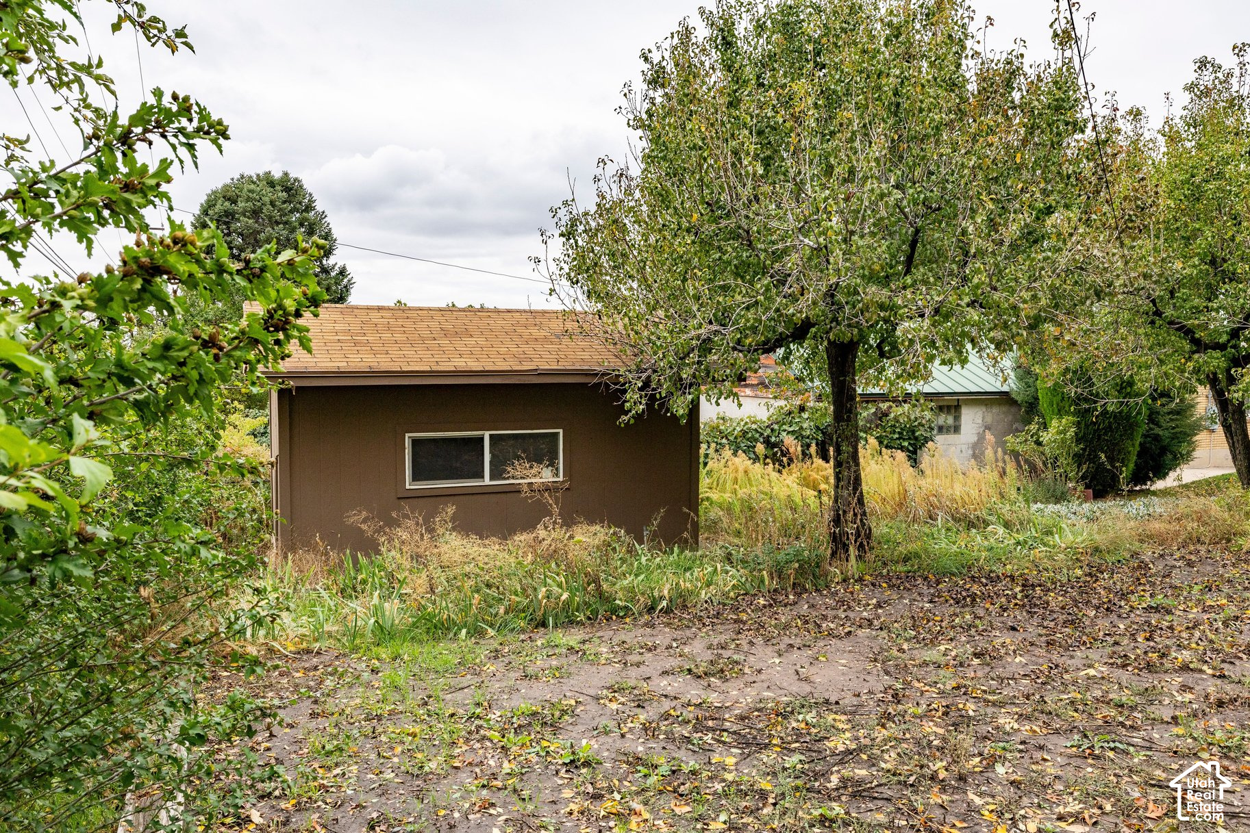 main property photo 11