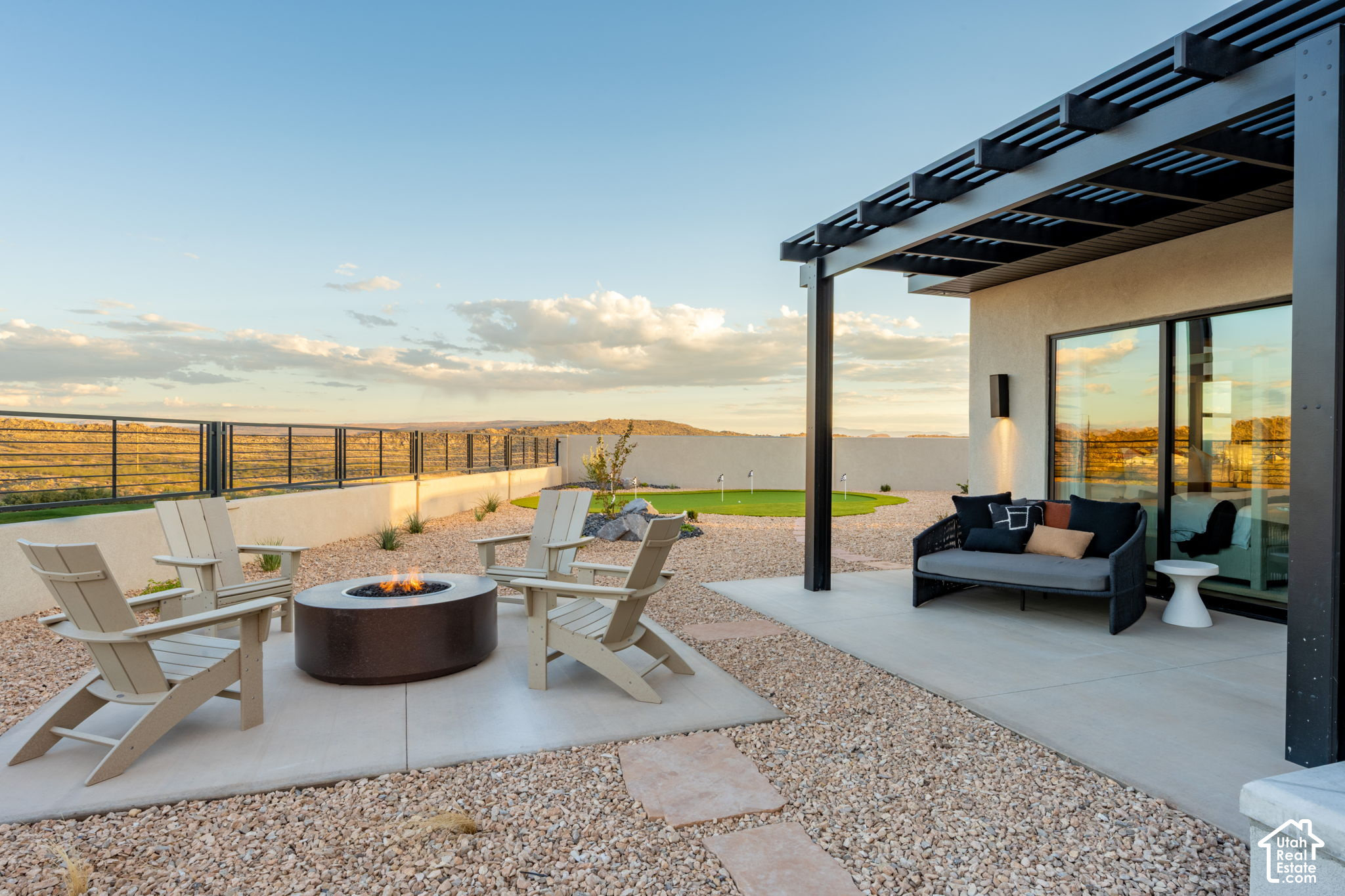 main property photo 90