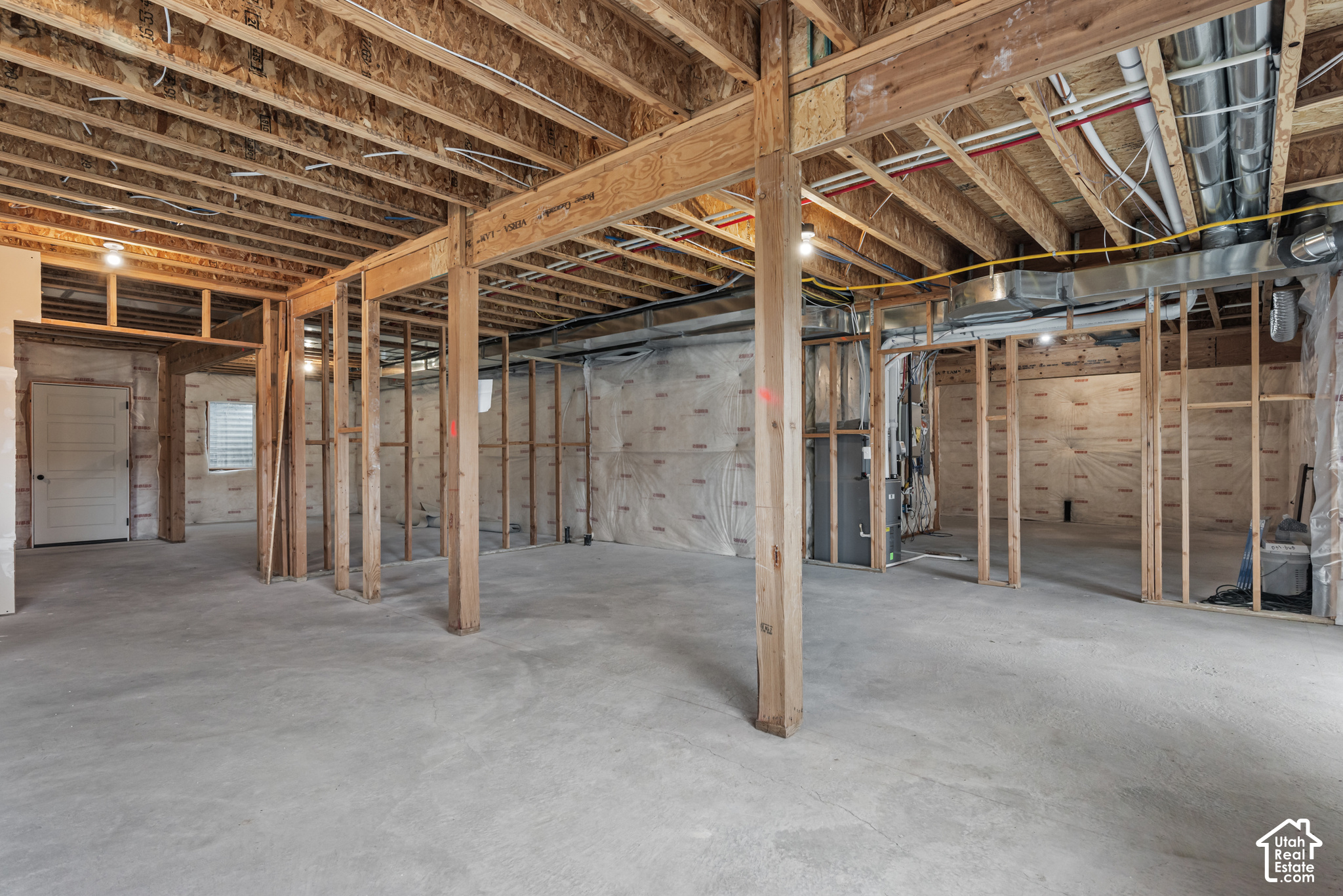 main property photo 32