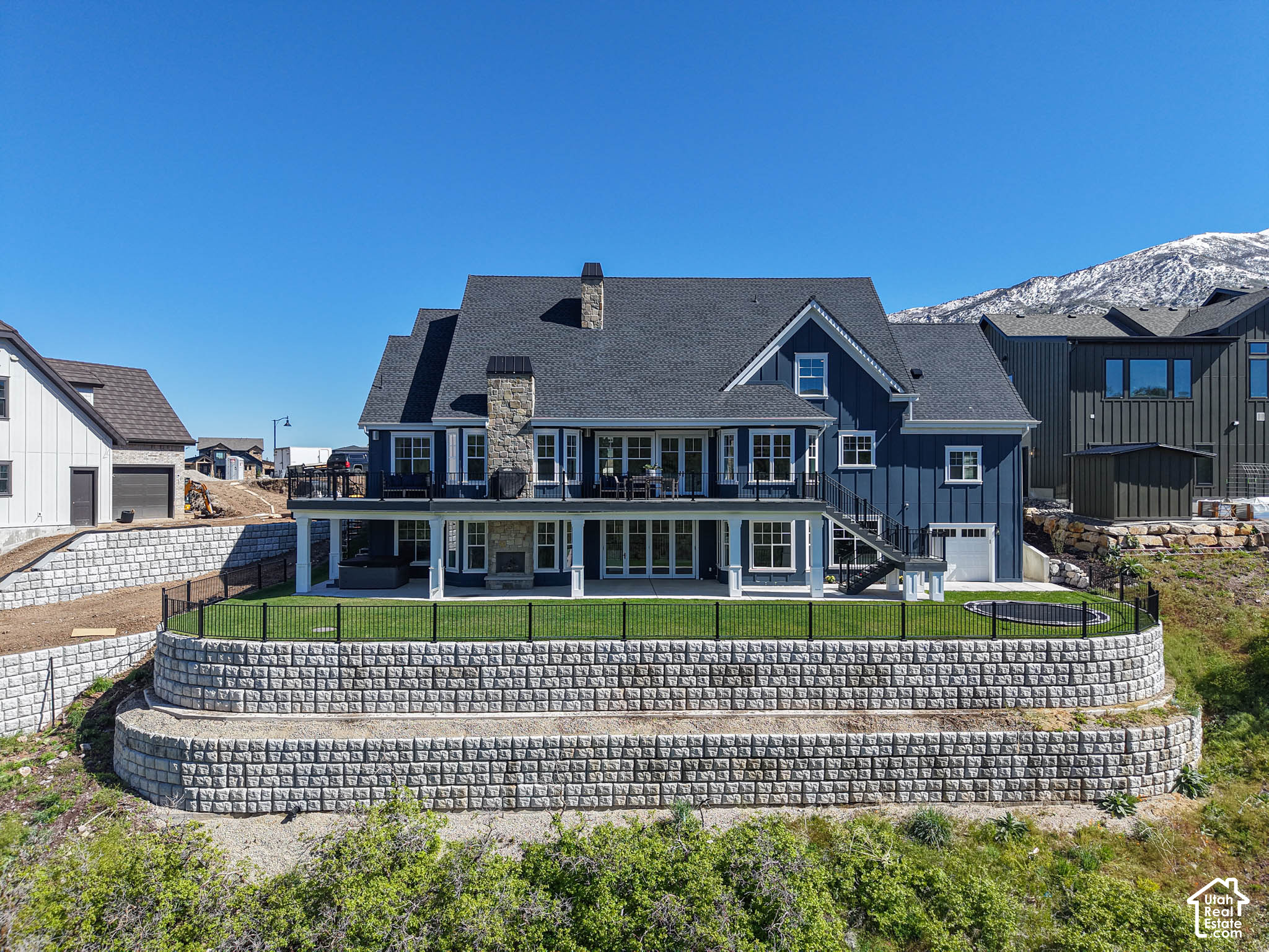 main property photo 22