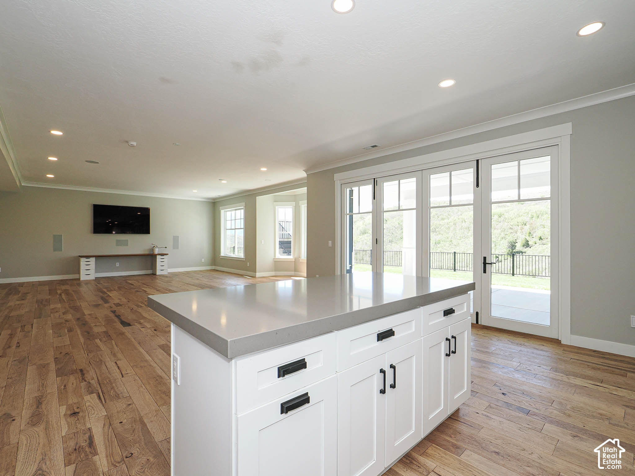 main property photo 74