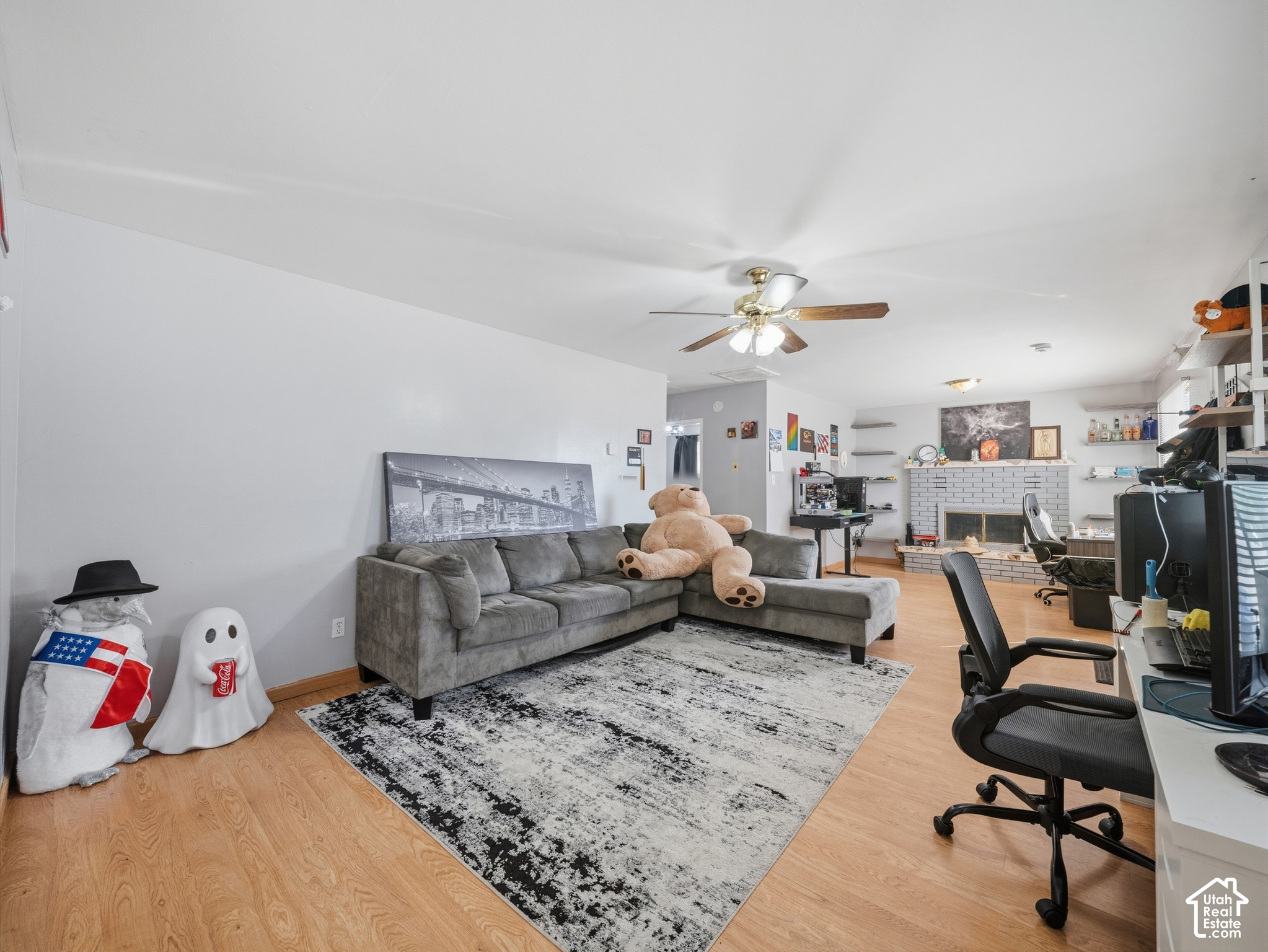 main property photo 8
