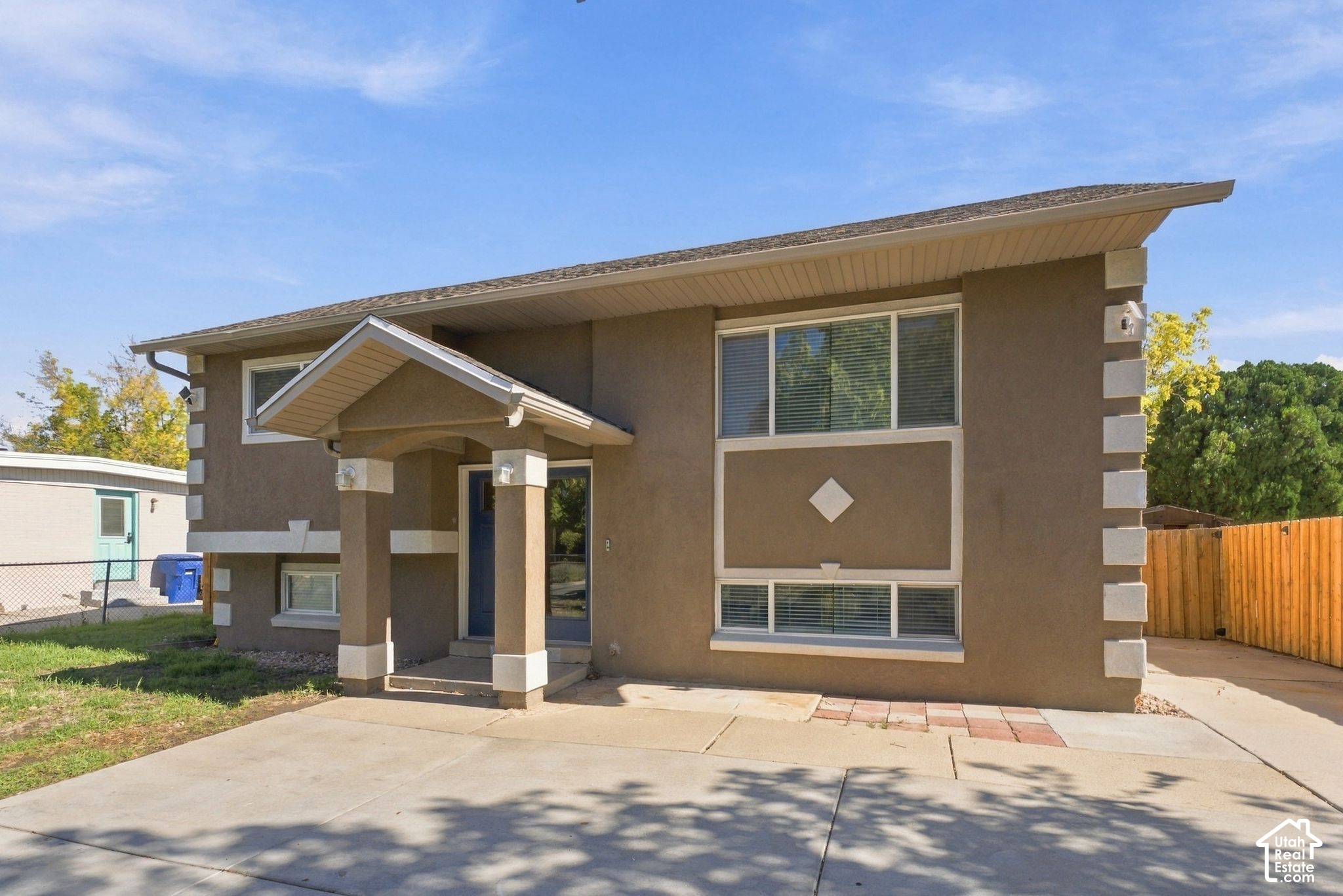 main property photo 33