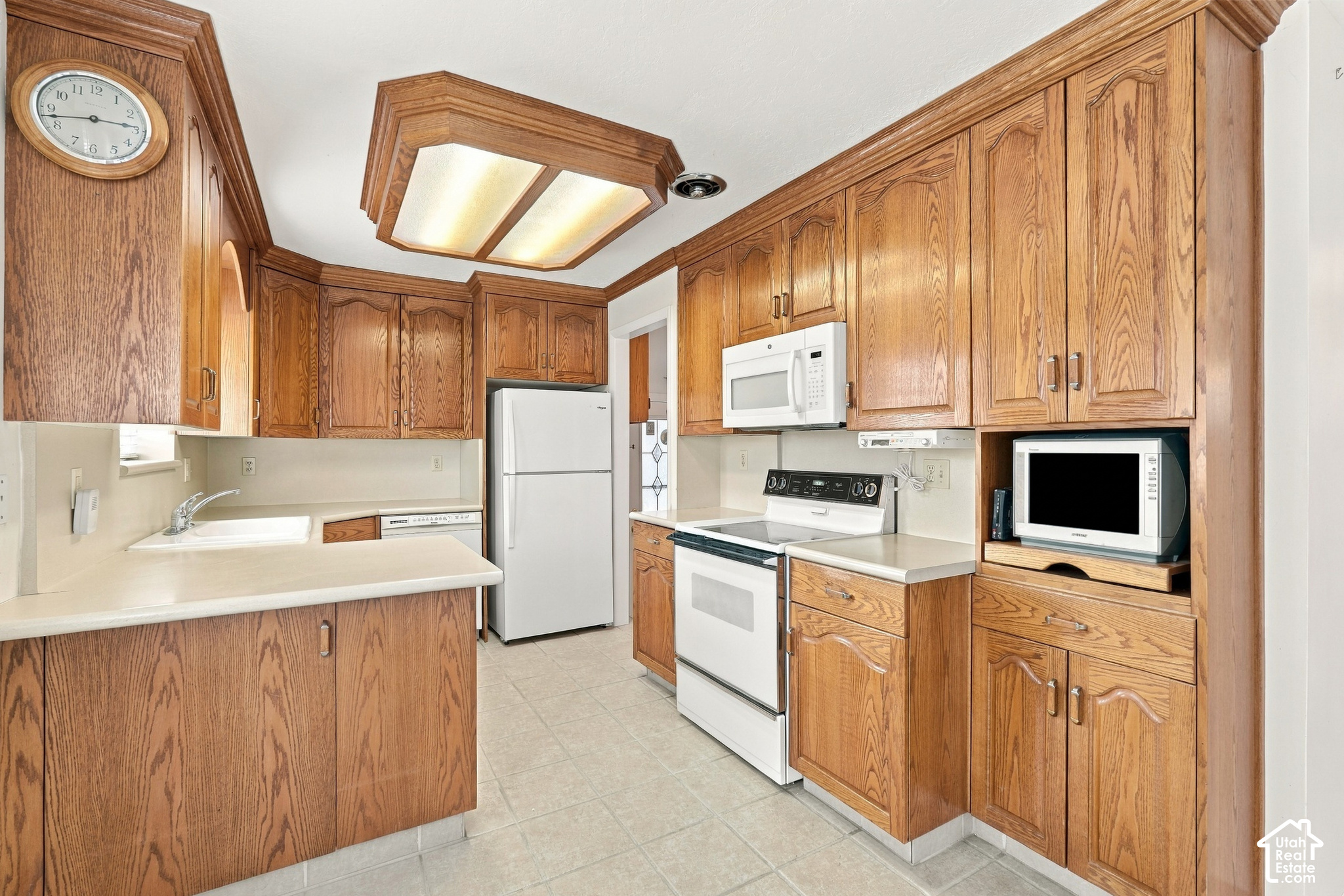 main property photo 15
