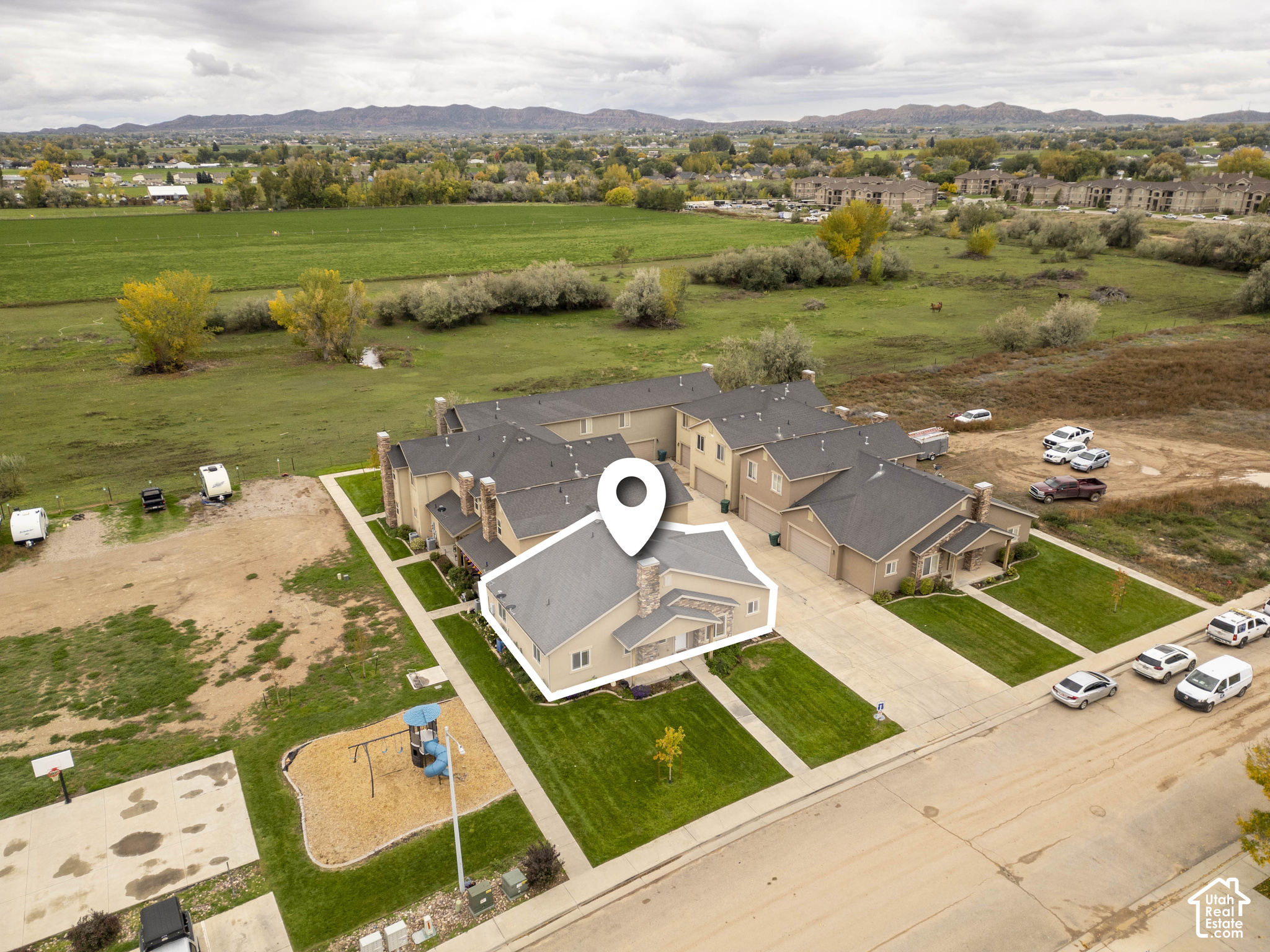 main property photo 12