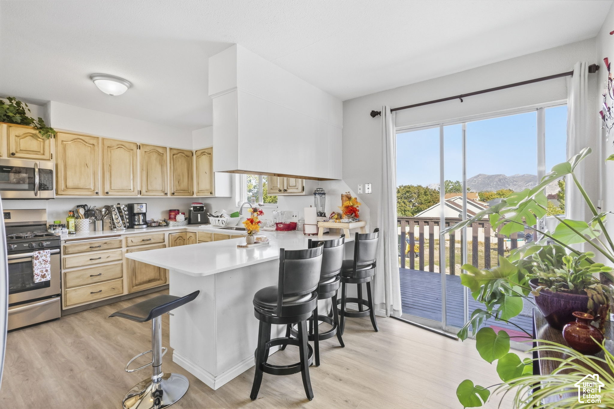 main property photo 13