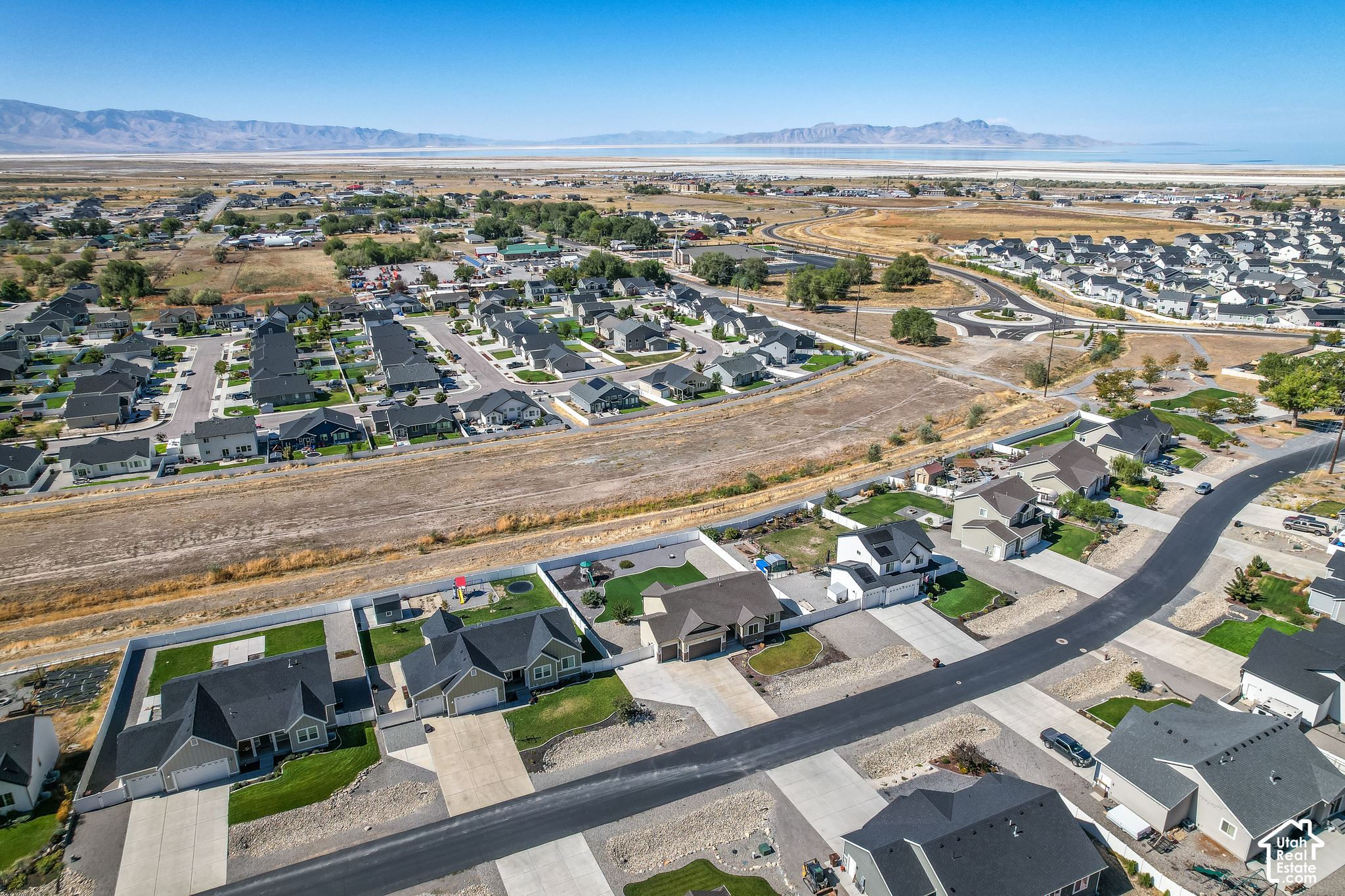main property photo 47