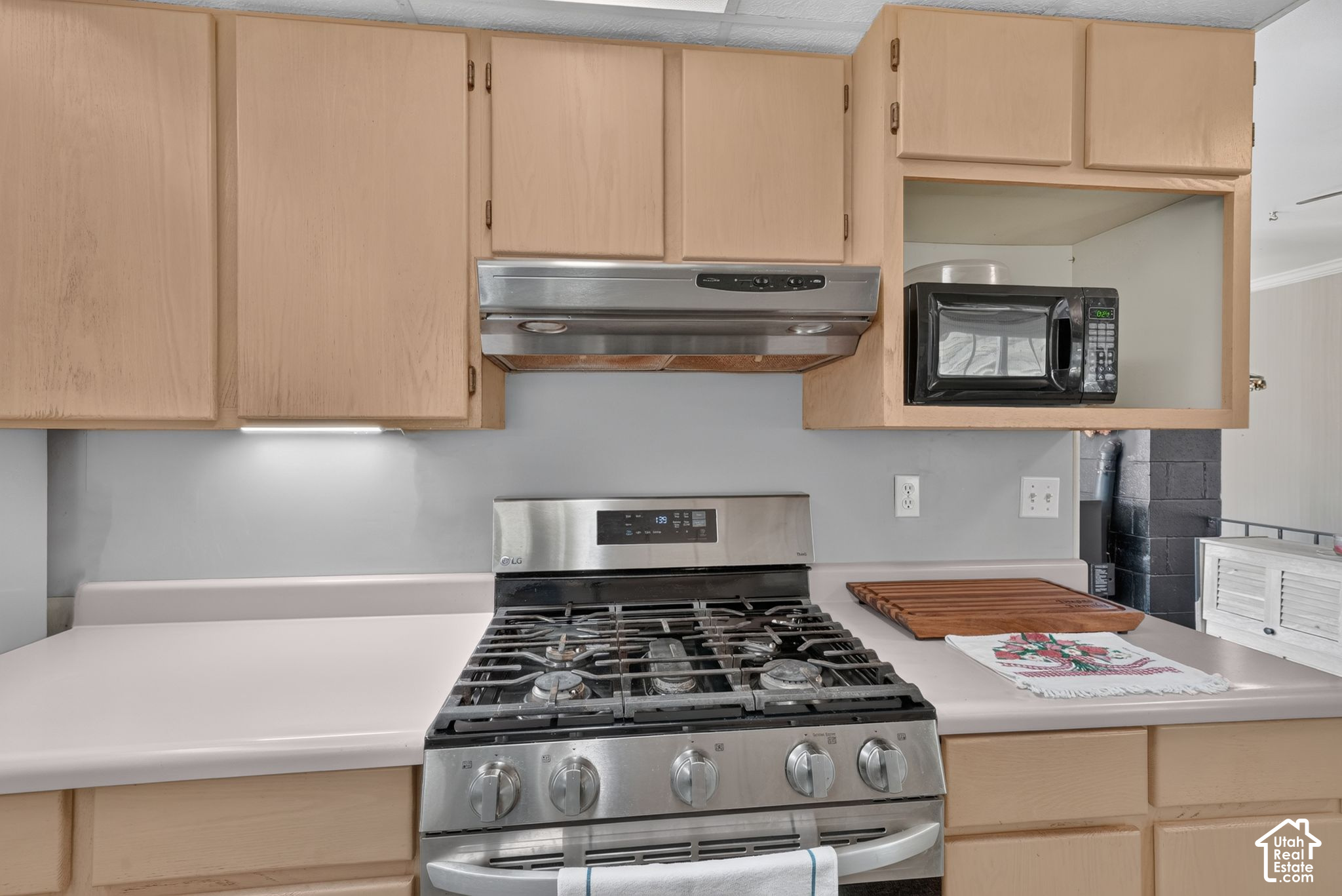 main property photo 16