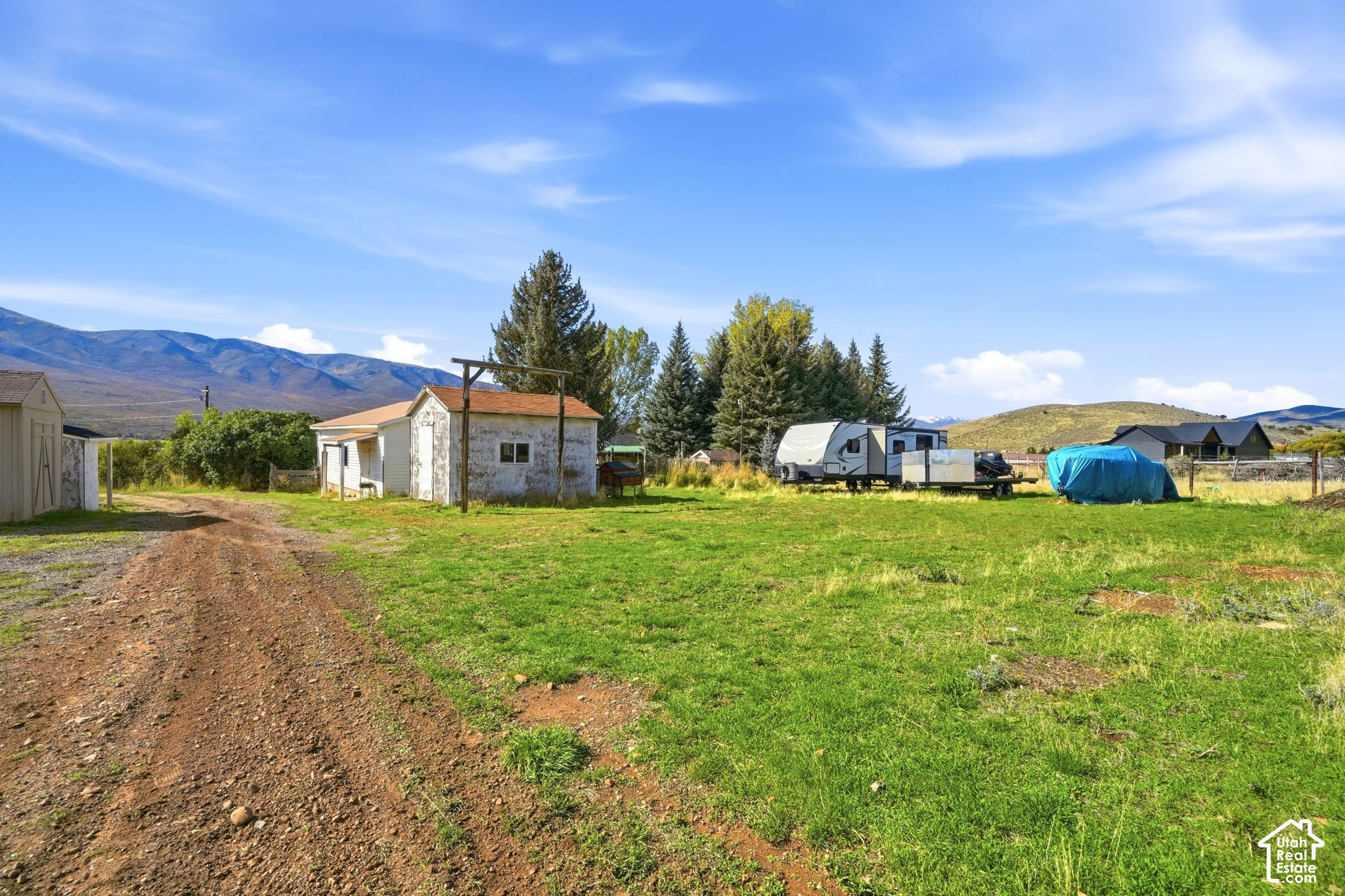 main property photo 41