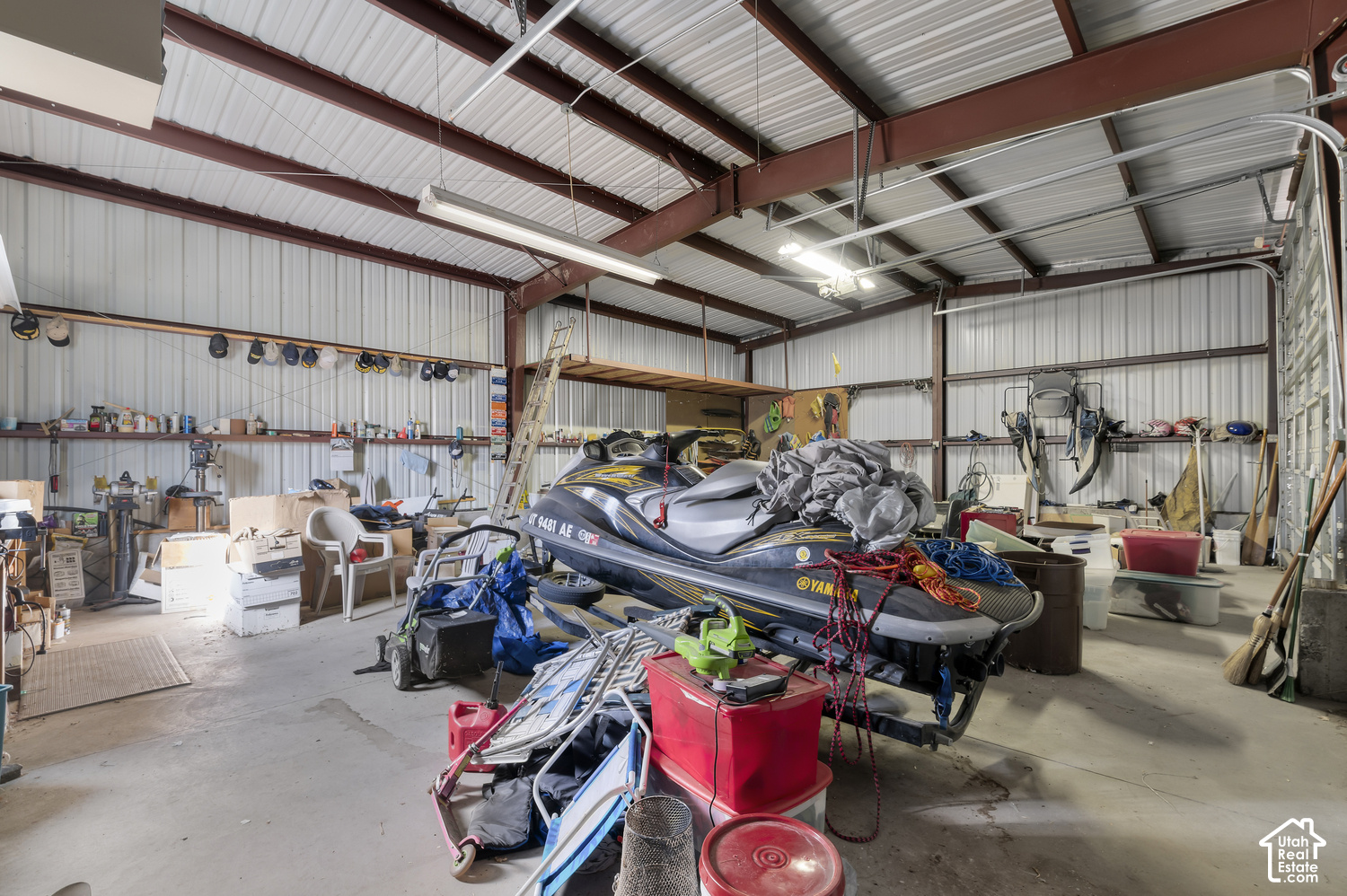main property photo 12