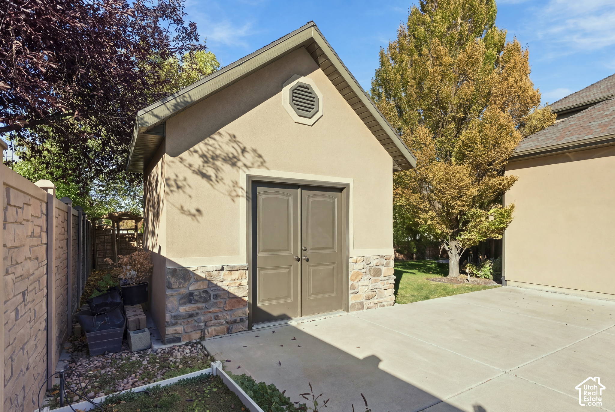 main property photo 48
