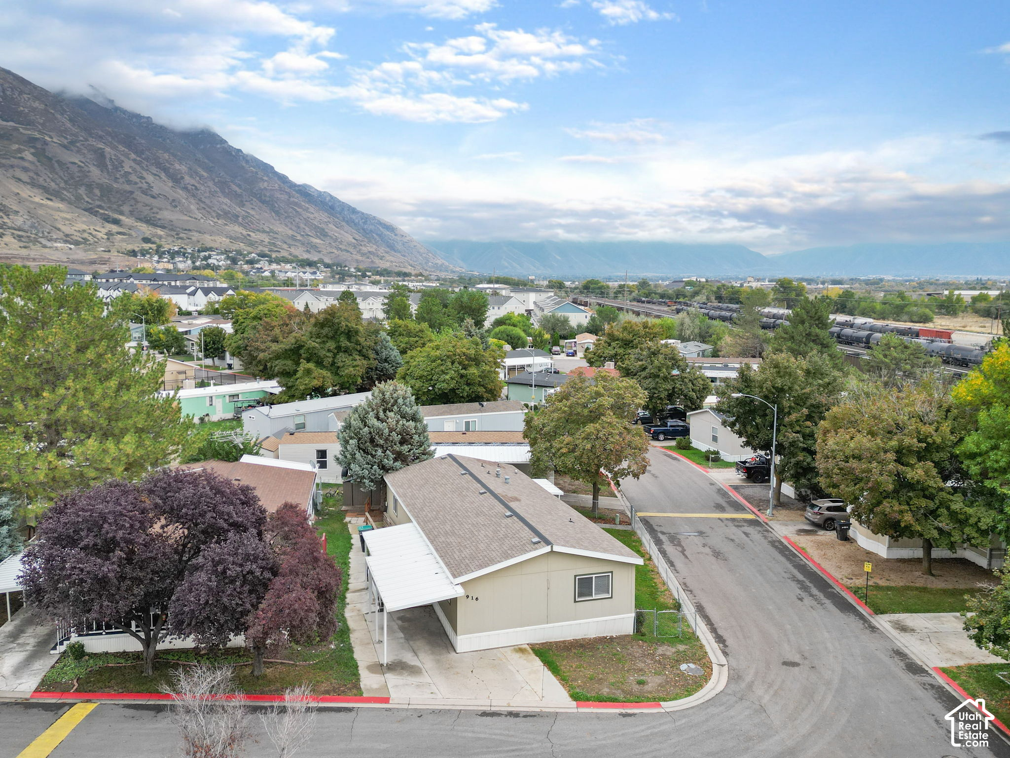 main property photo 30