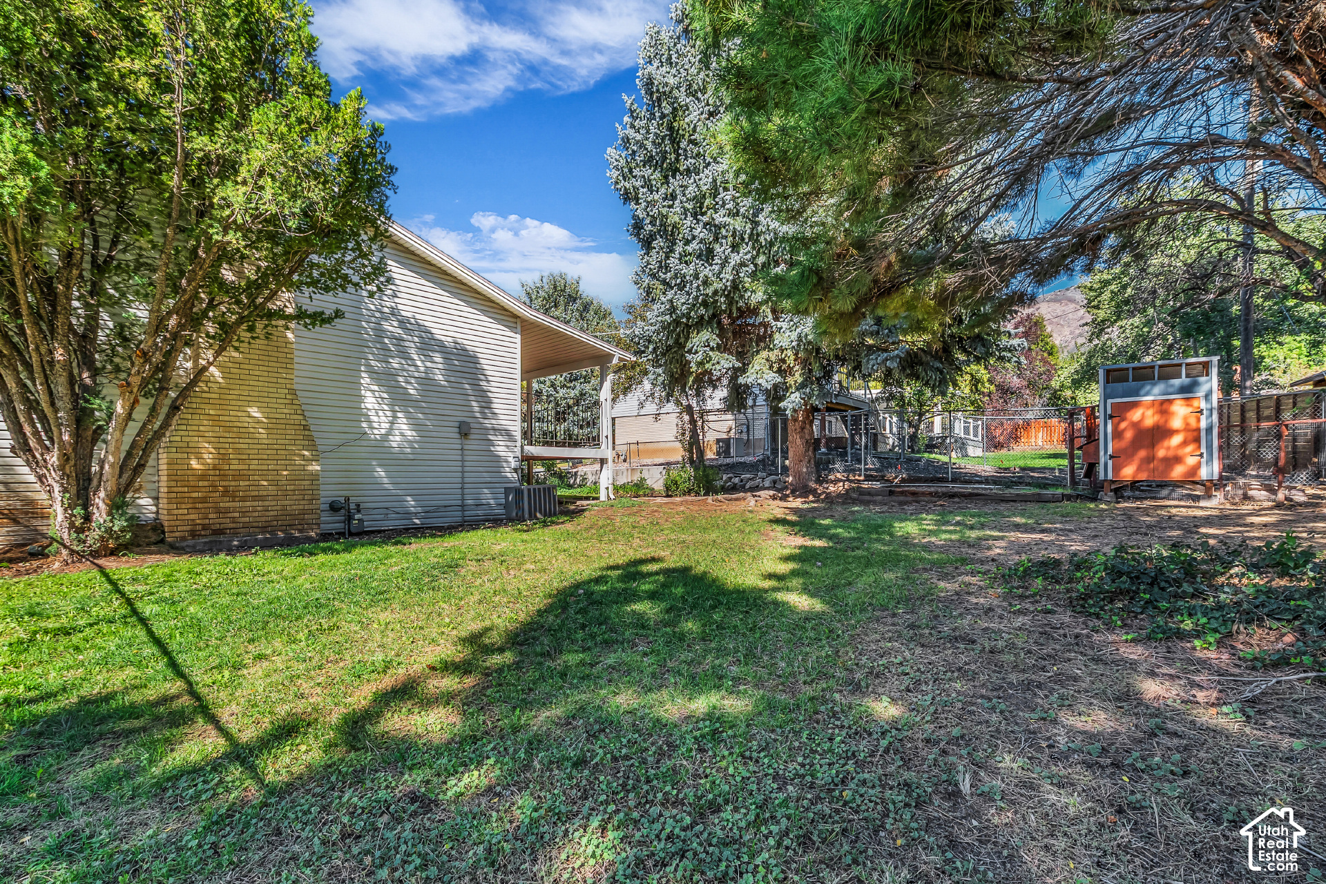 main property photo 22